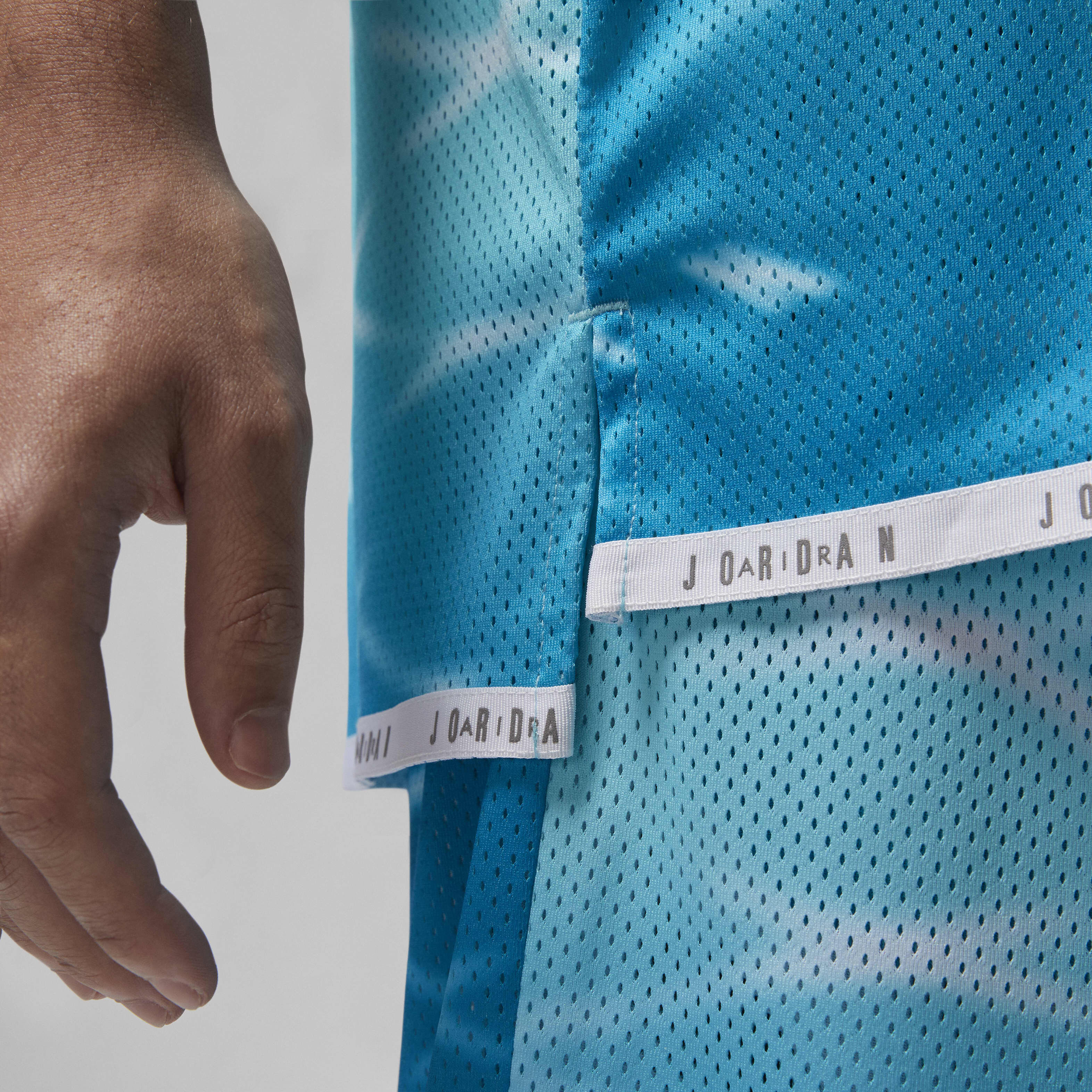 Jordan Essentials image number 3