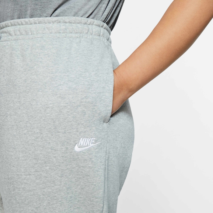 Nike Sportswear Essential image number 3 Nike Sportswear Essential image number 3