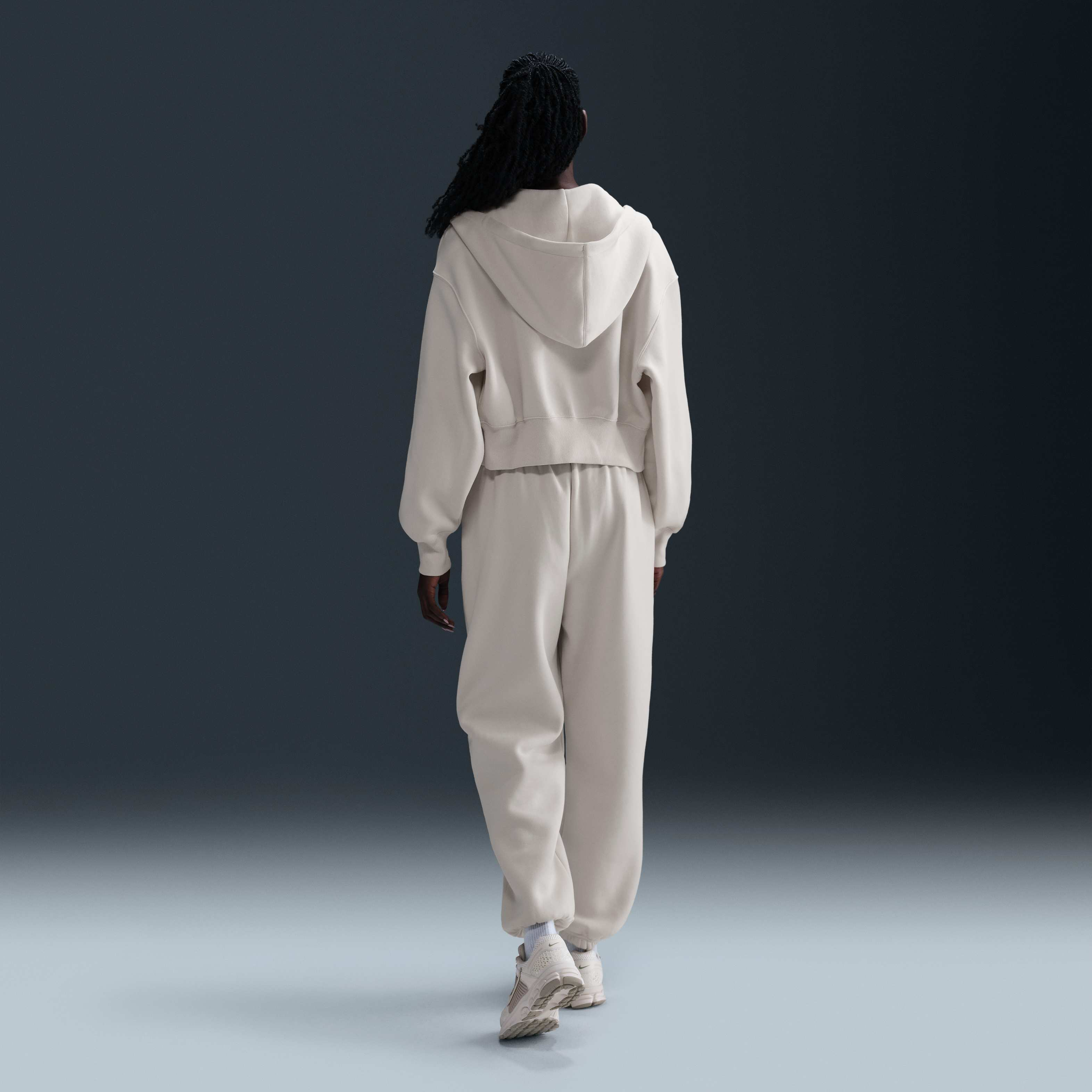 نايكي سبورتسوير فينيكس فليس image number 4