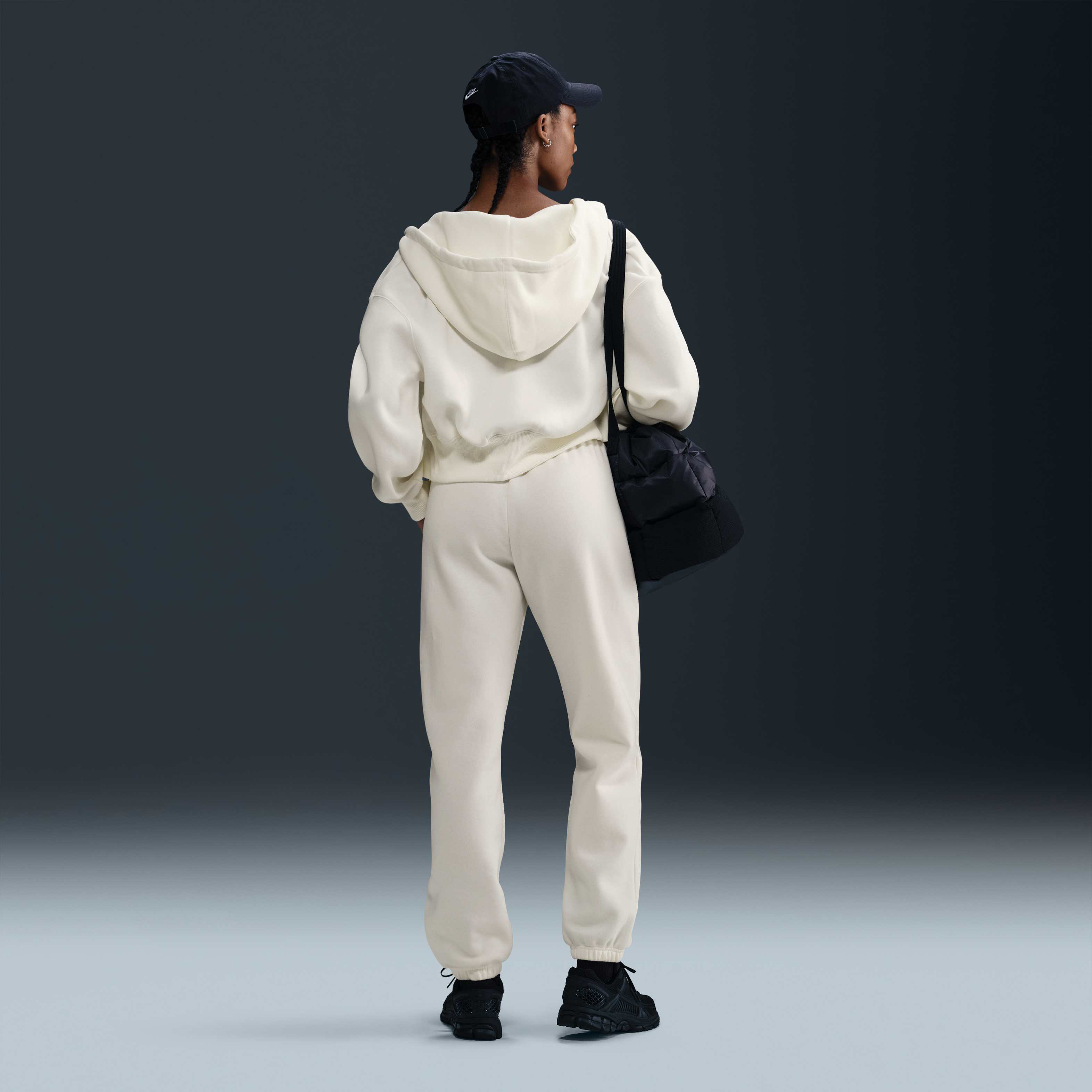 نايكي سبورتسوير فينيكس فليس image number 3