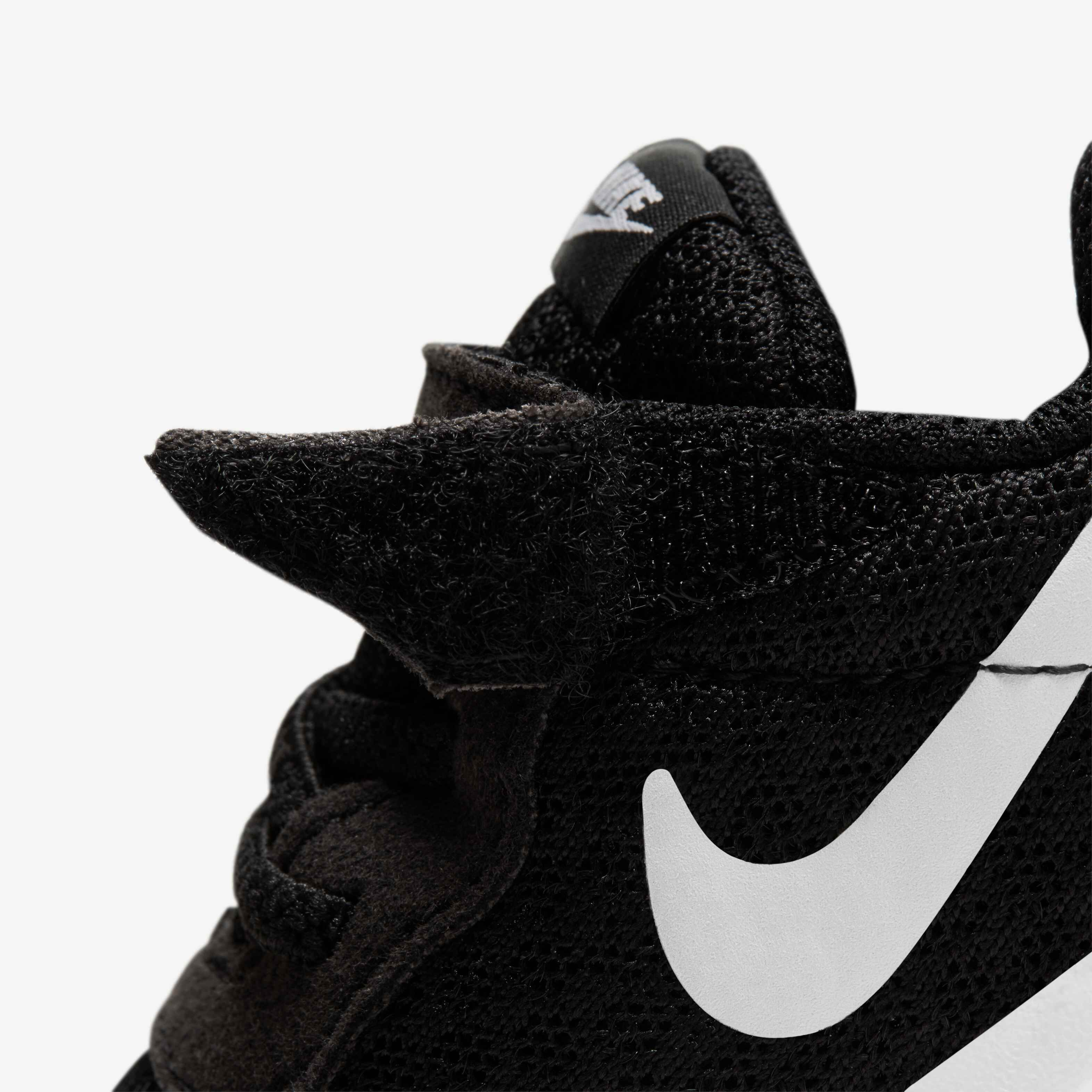 نايكي تانجون image number 6