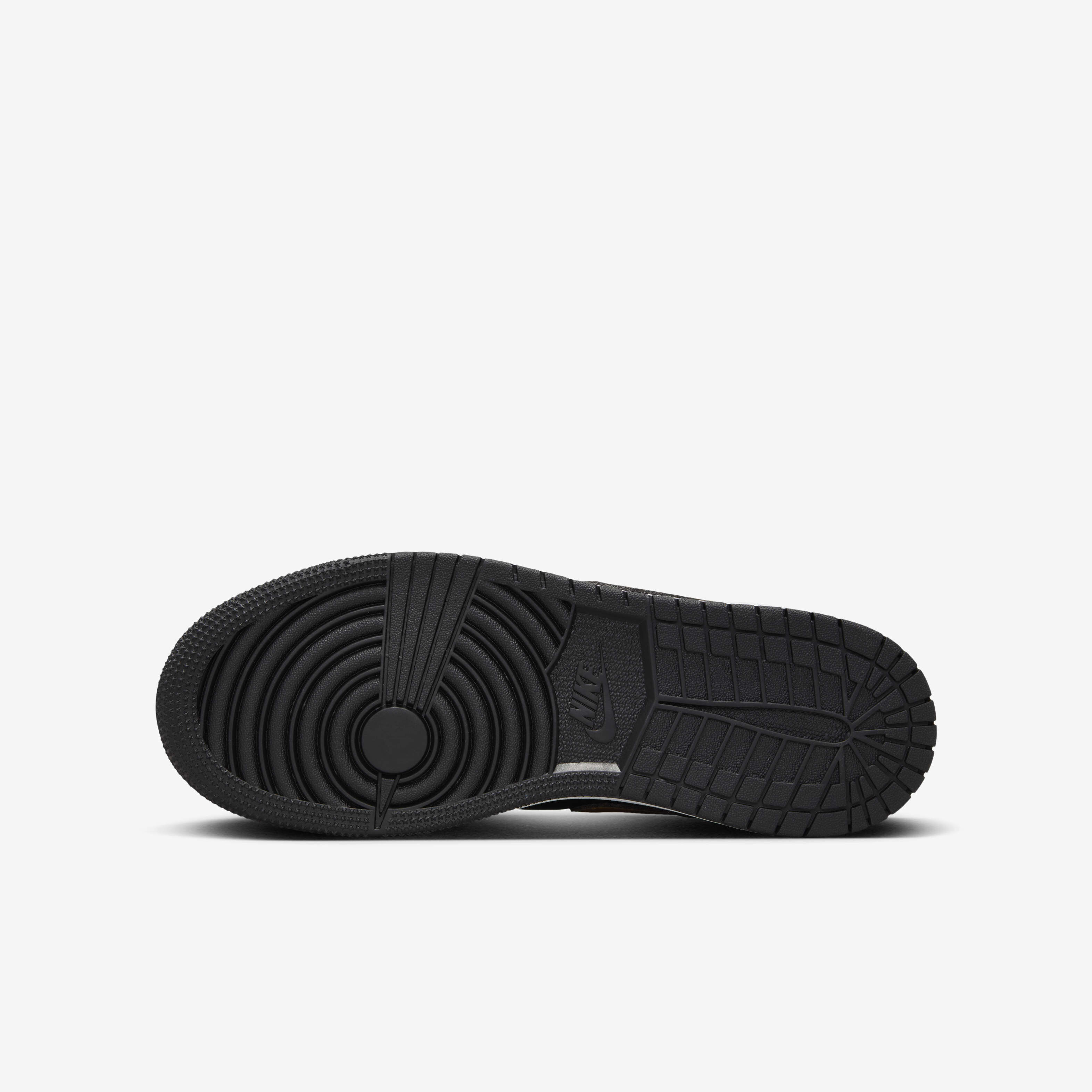 اير جوردن 1 ميد image number 1