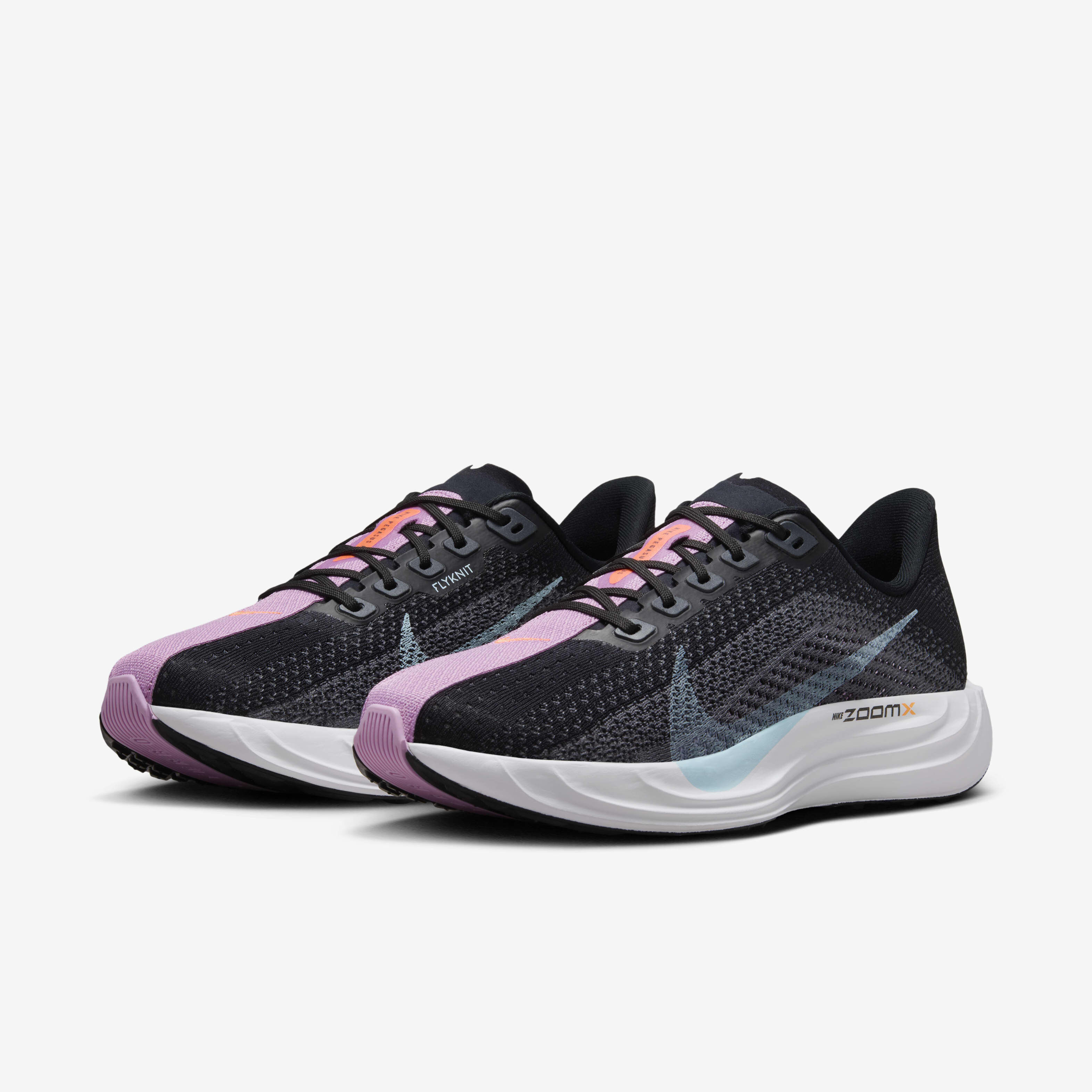 Nike Pegasus Plus image number 4