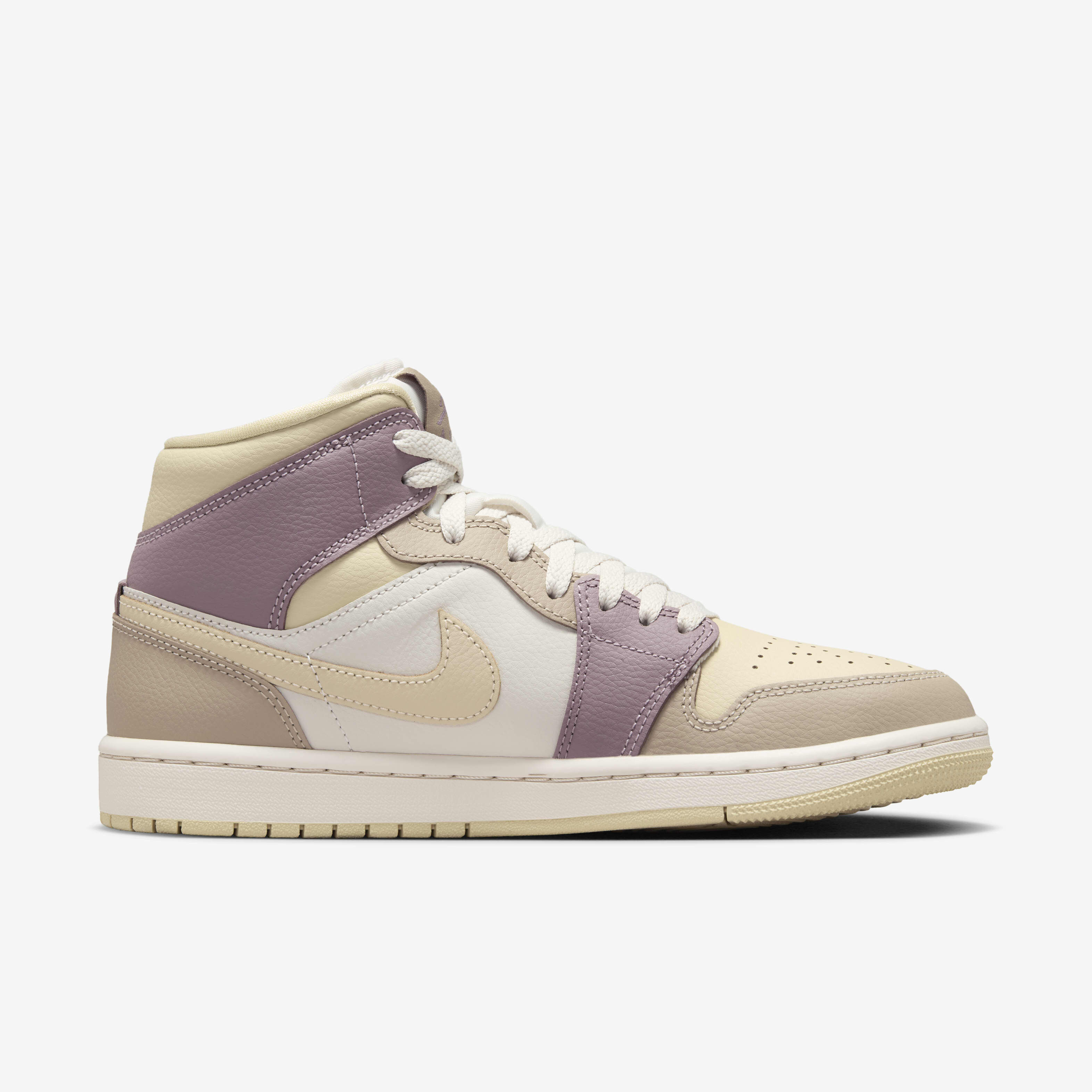 Air Jordan 1 Mid image number 2