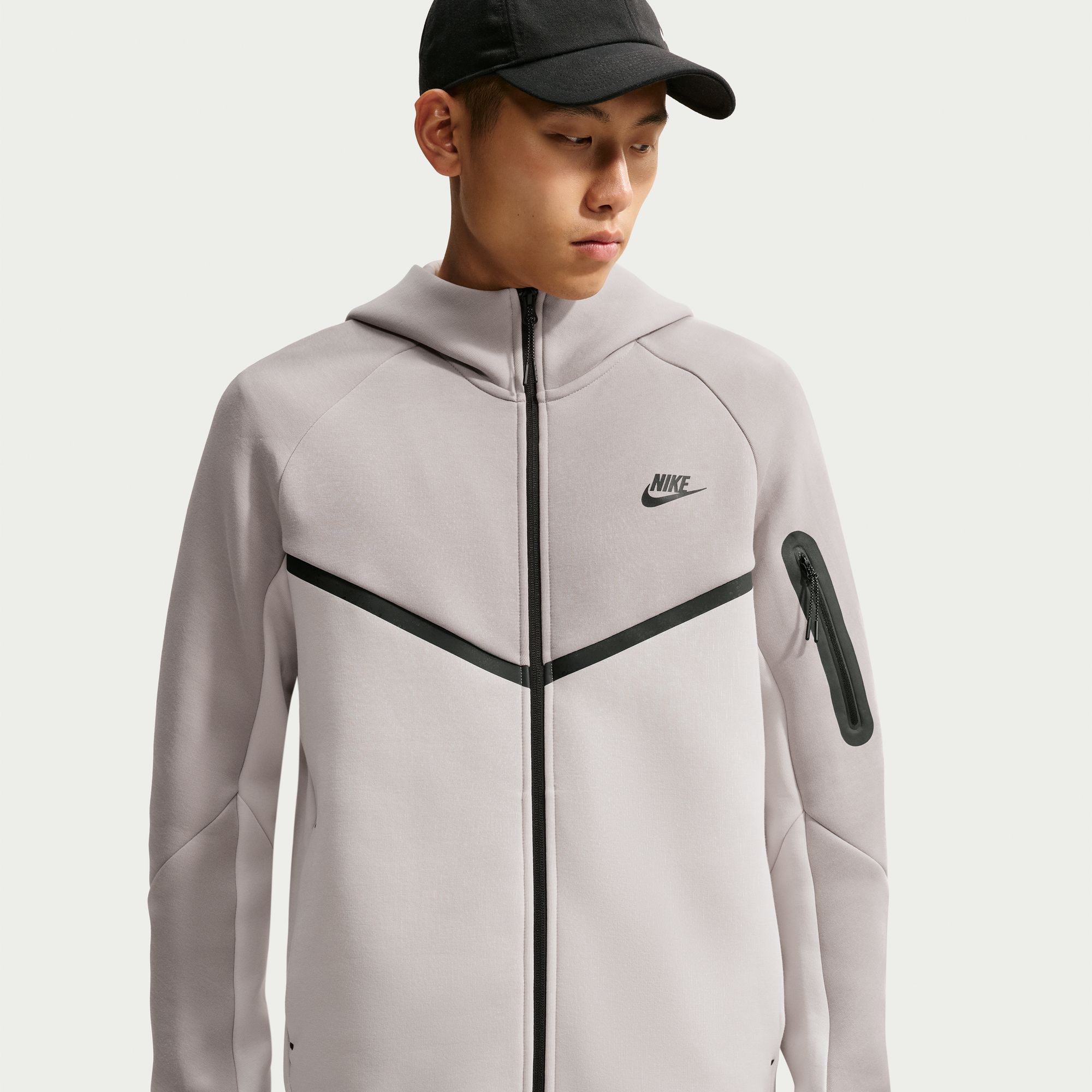 Nike Tech image number 2