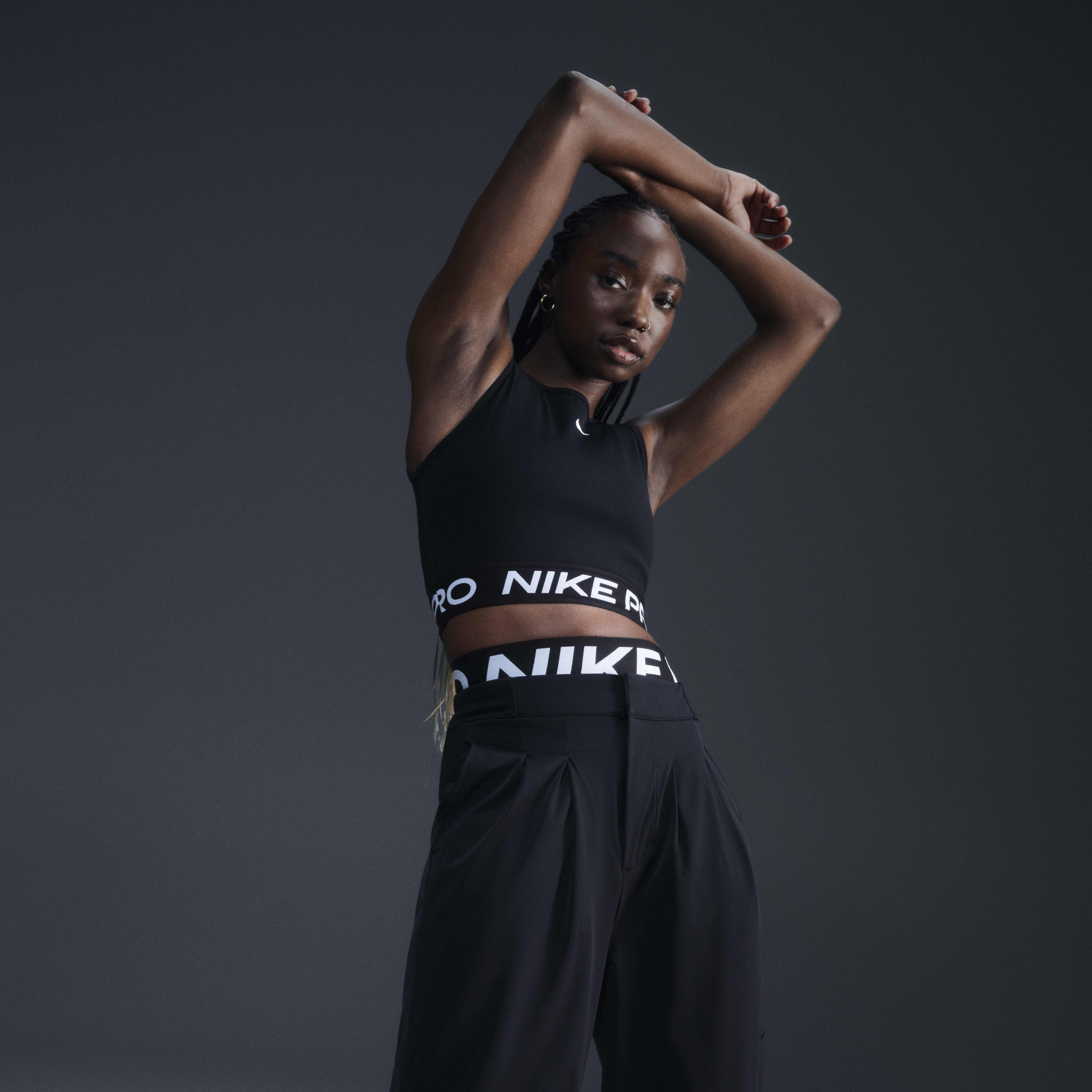Nike Pro image number 1