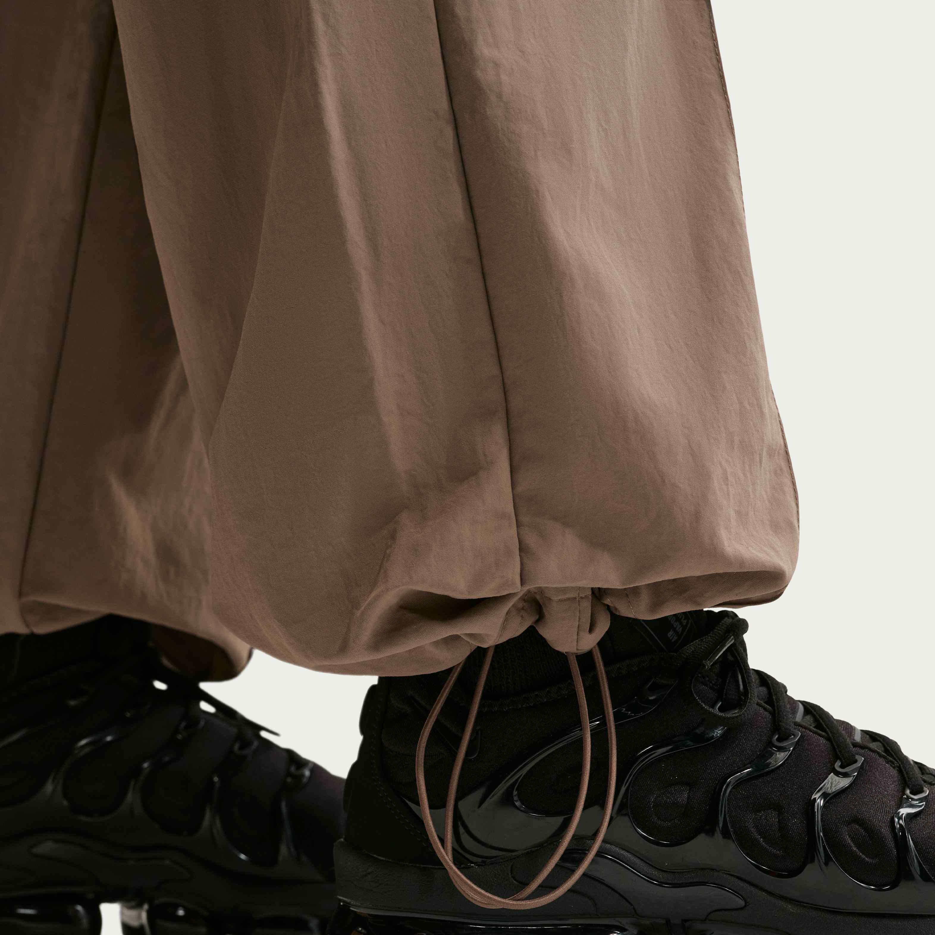 Nike Sportswear Everything Wovens image number 5