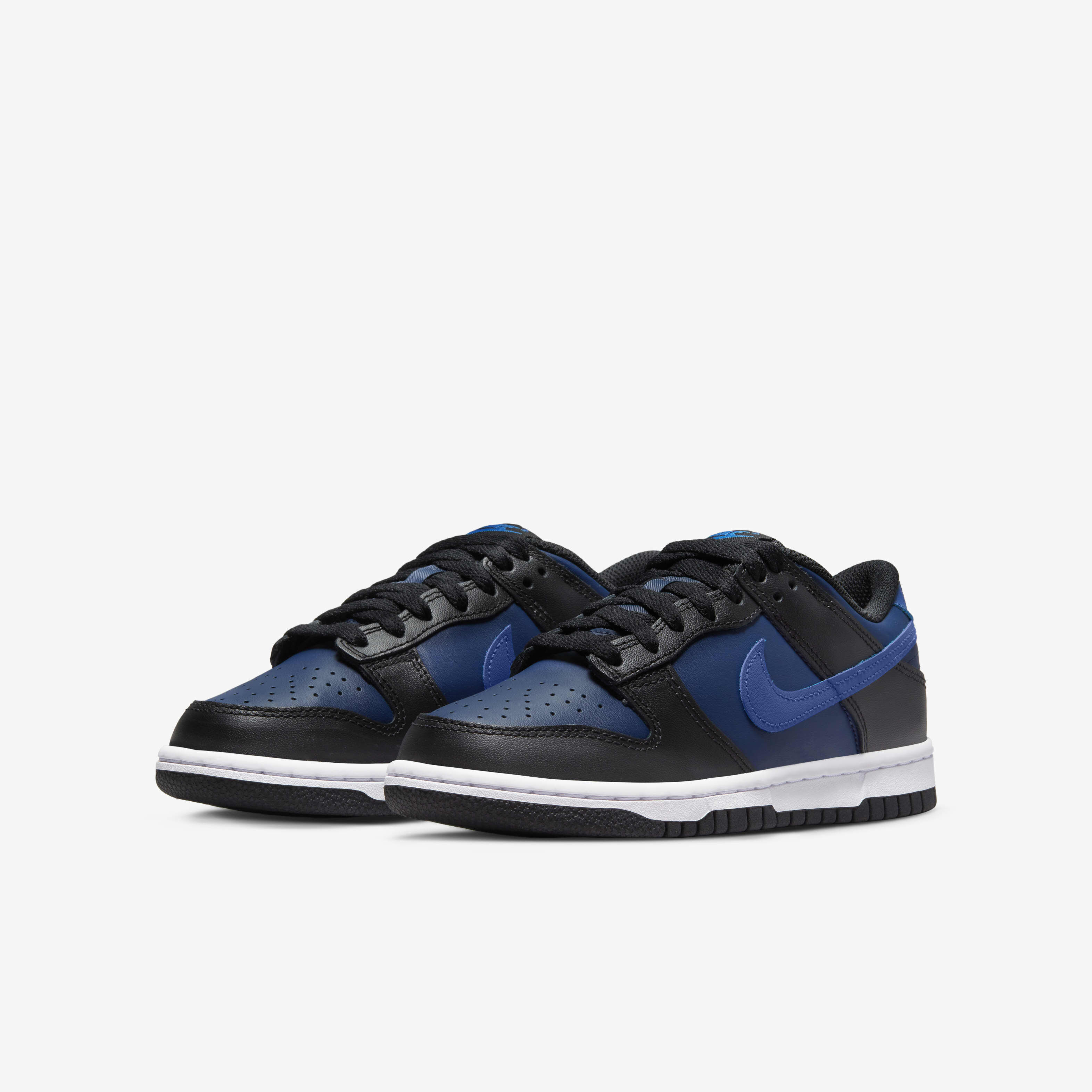 Nike Dunk Low image number 4