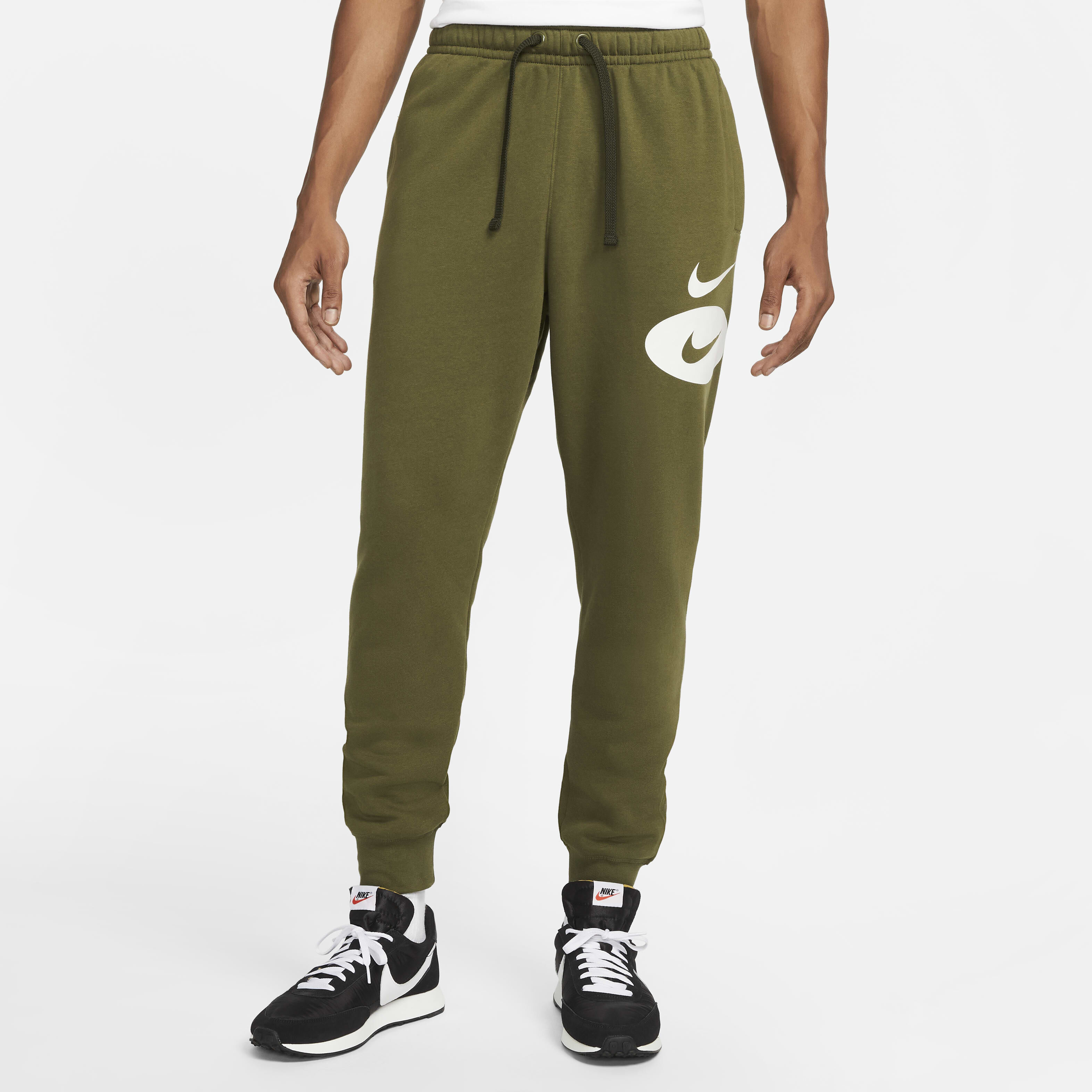 Nike sweatpants logo outlet
