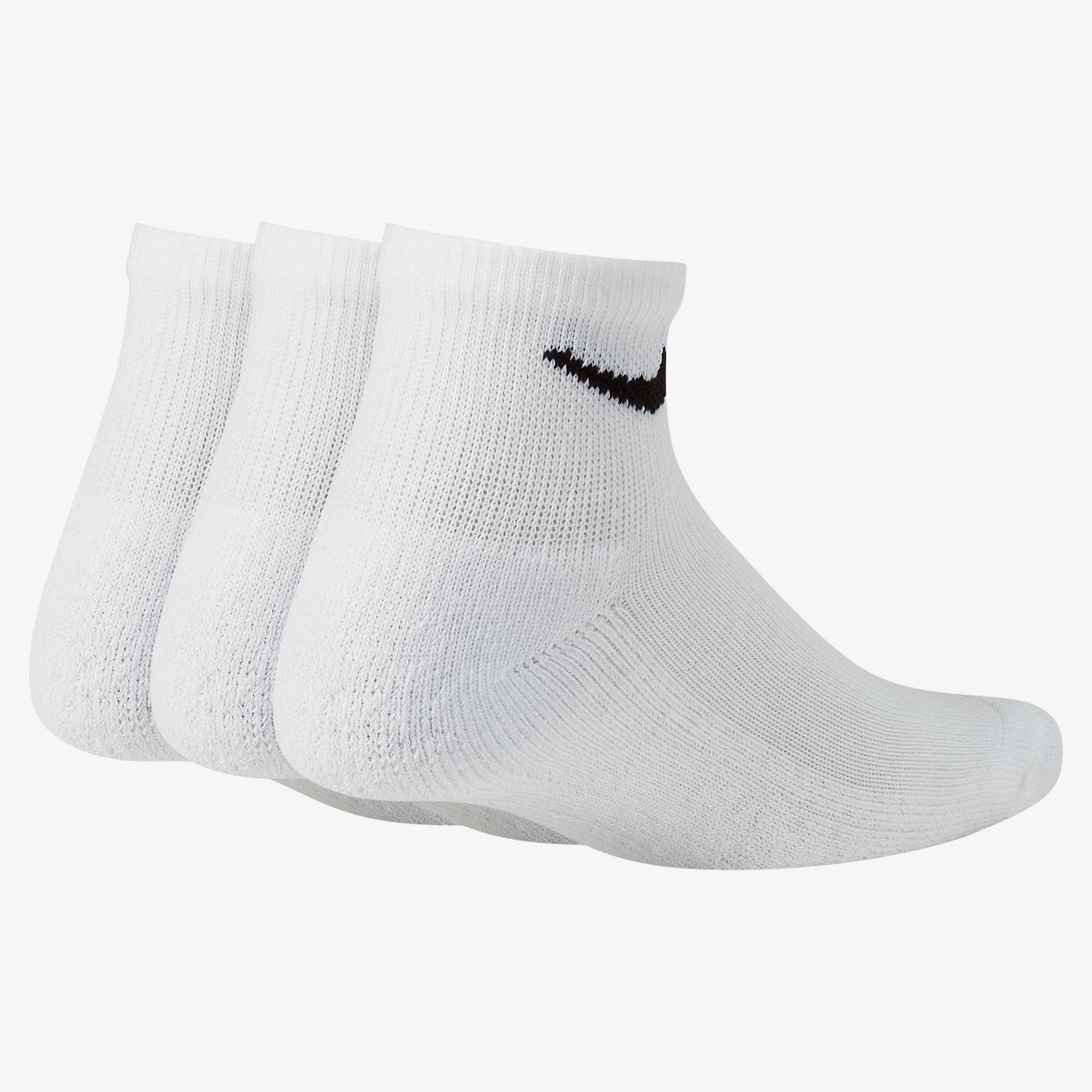 Nike Basics image number 1