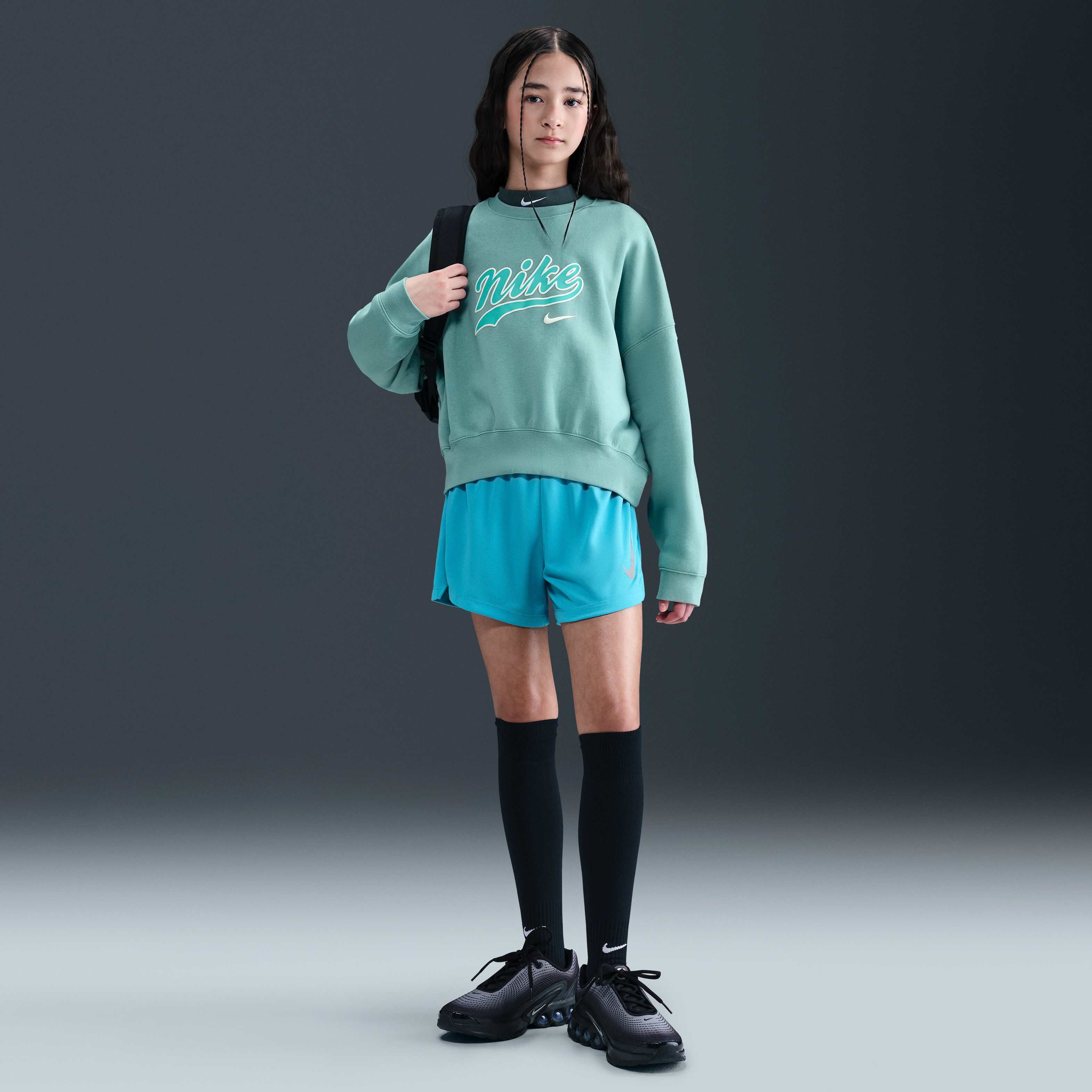 نايكي سبورتسوير image number 3