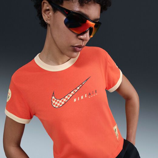 نايكي سبورتسوير كلوب