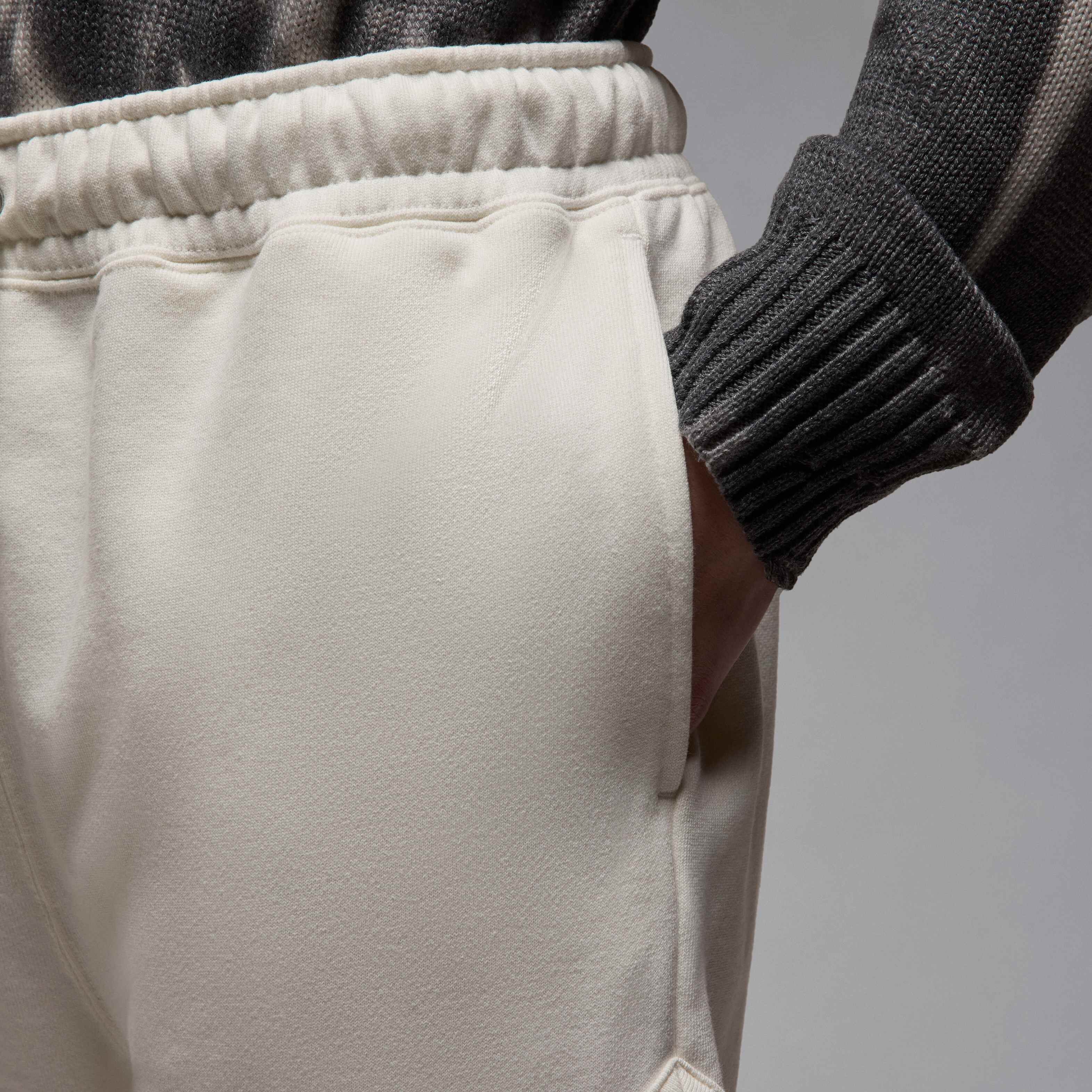 Jordan Flight Fleece image number 3