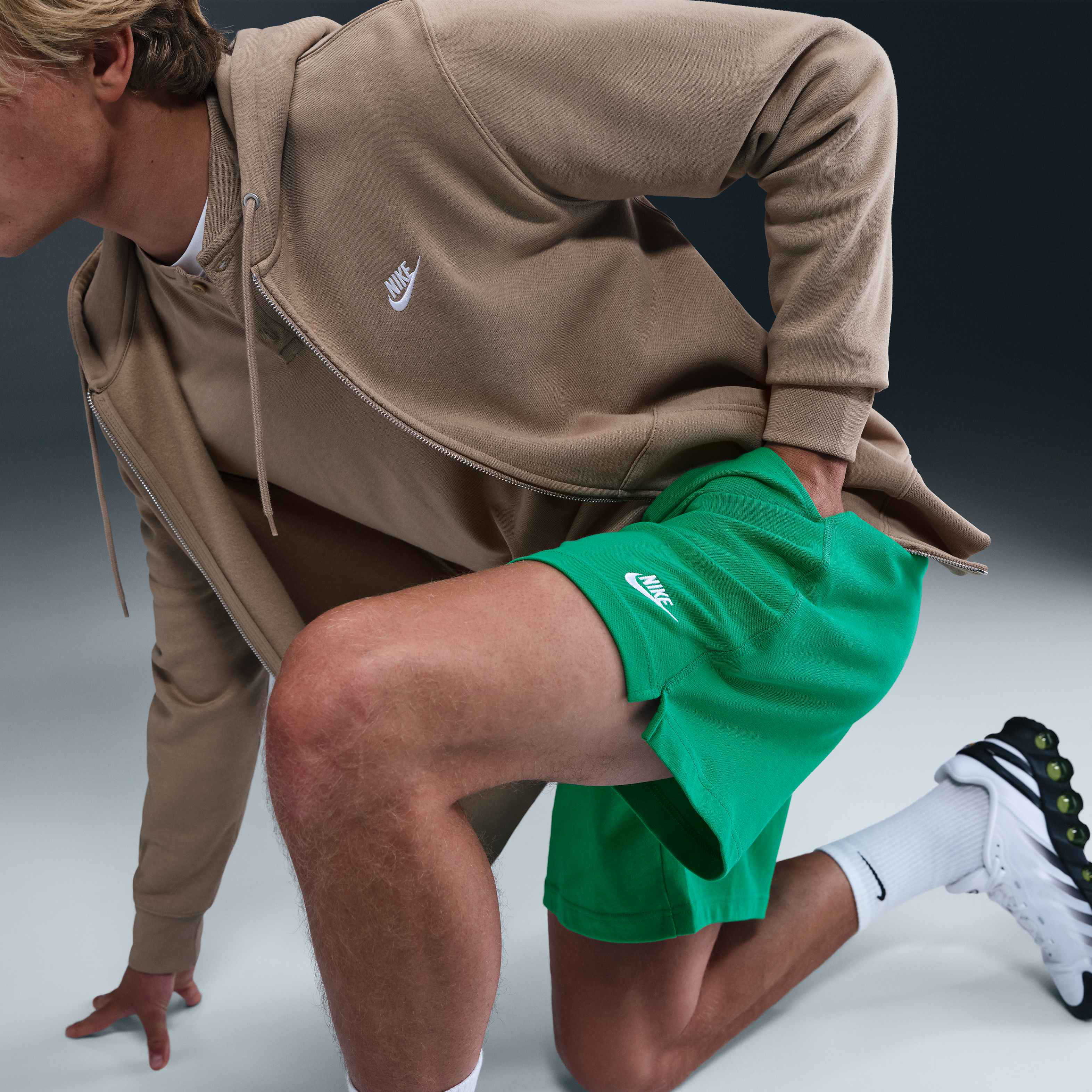 نايكي كلوب image number 4