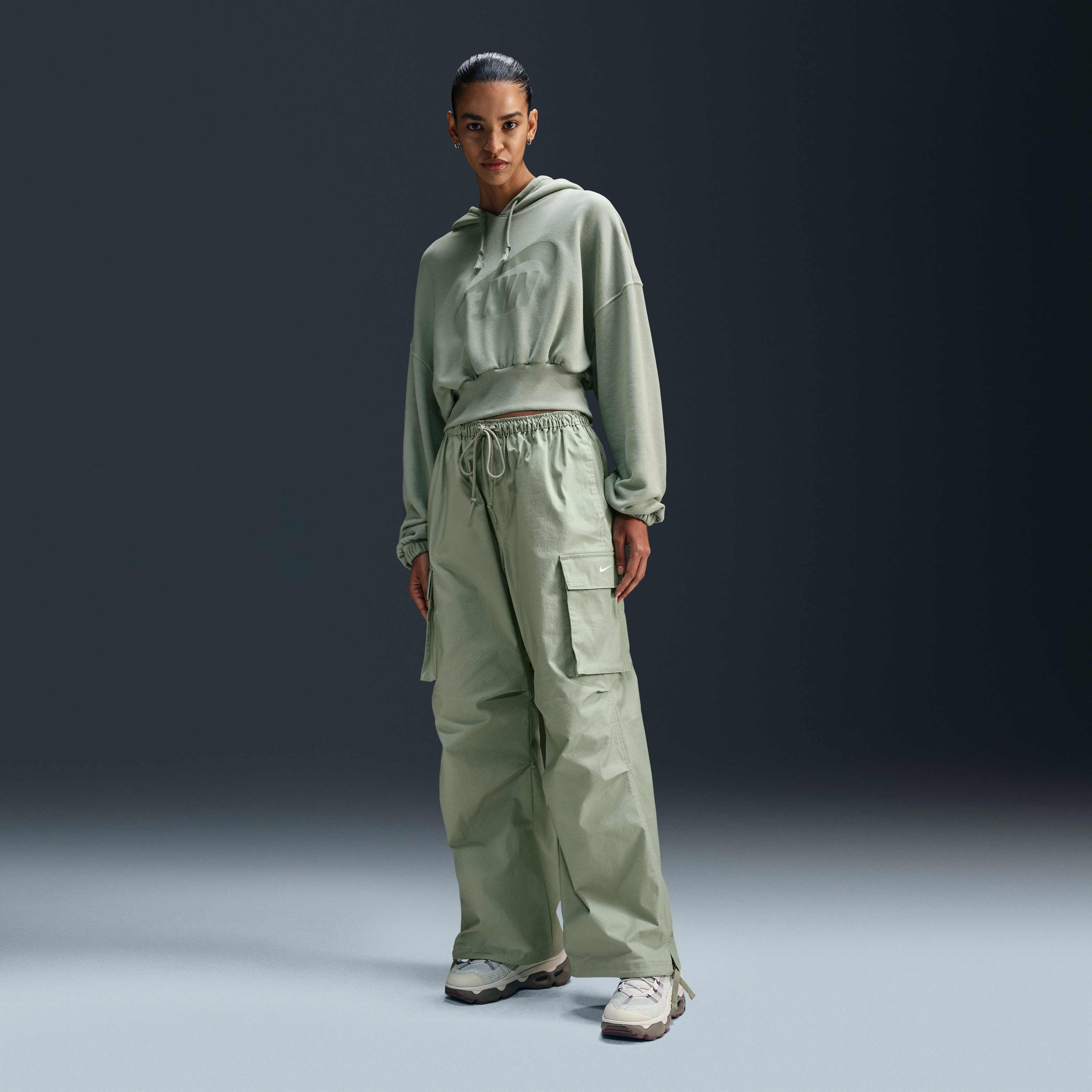 نايكي سبورتسوير image number 3