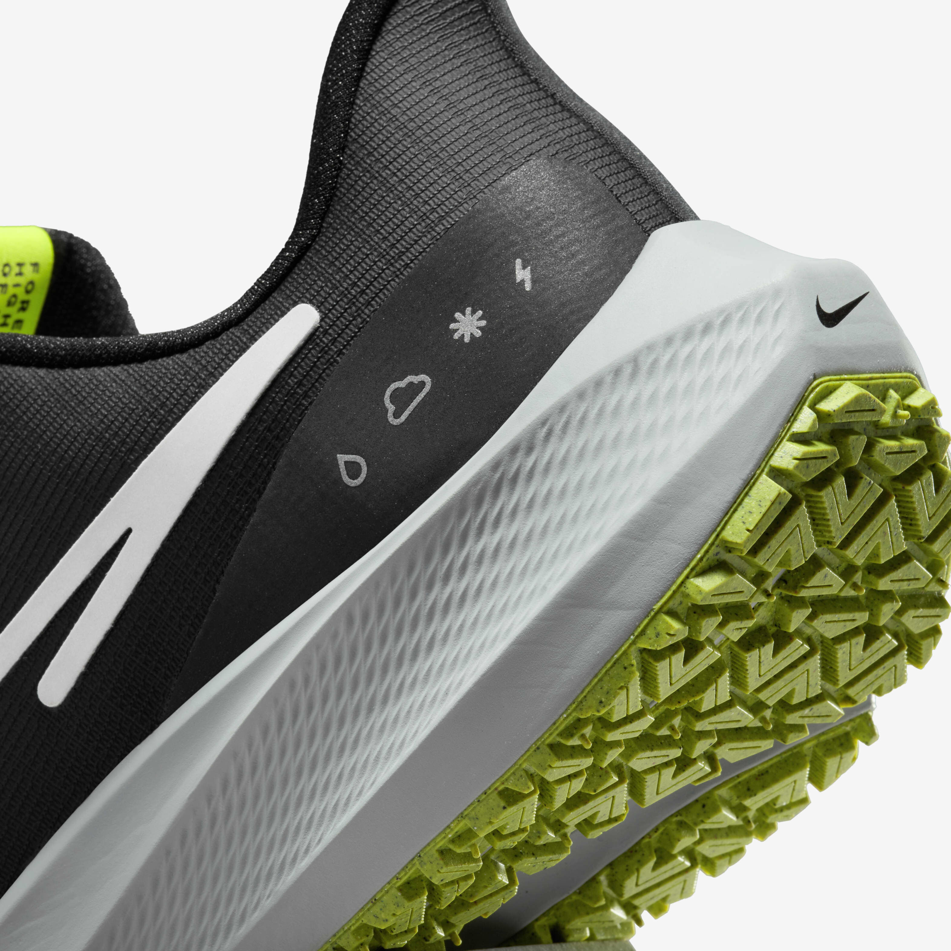 Nike Pegasus 39 Shield image number 7