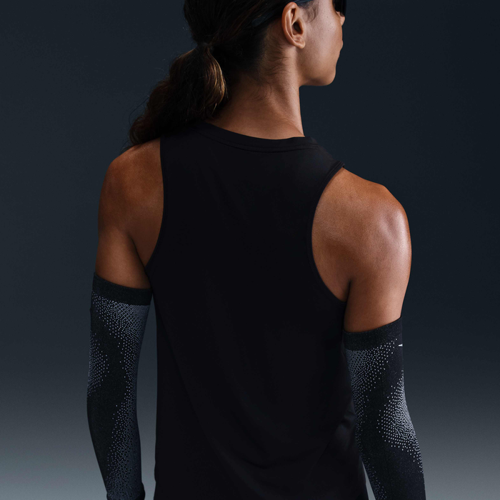 Nike One image number 1 Nike One image number 1