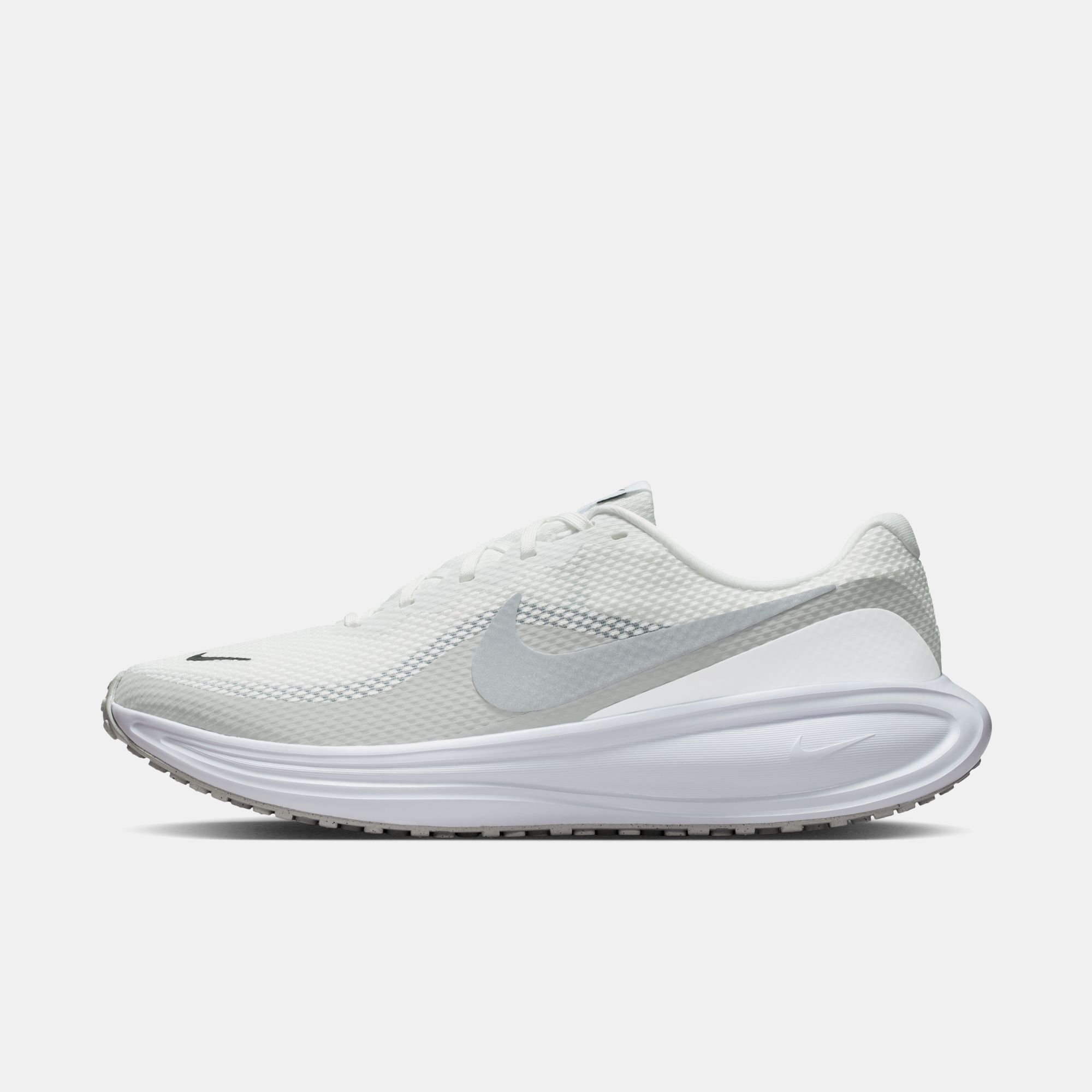 Nike Revolution 8 image number 0