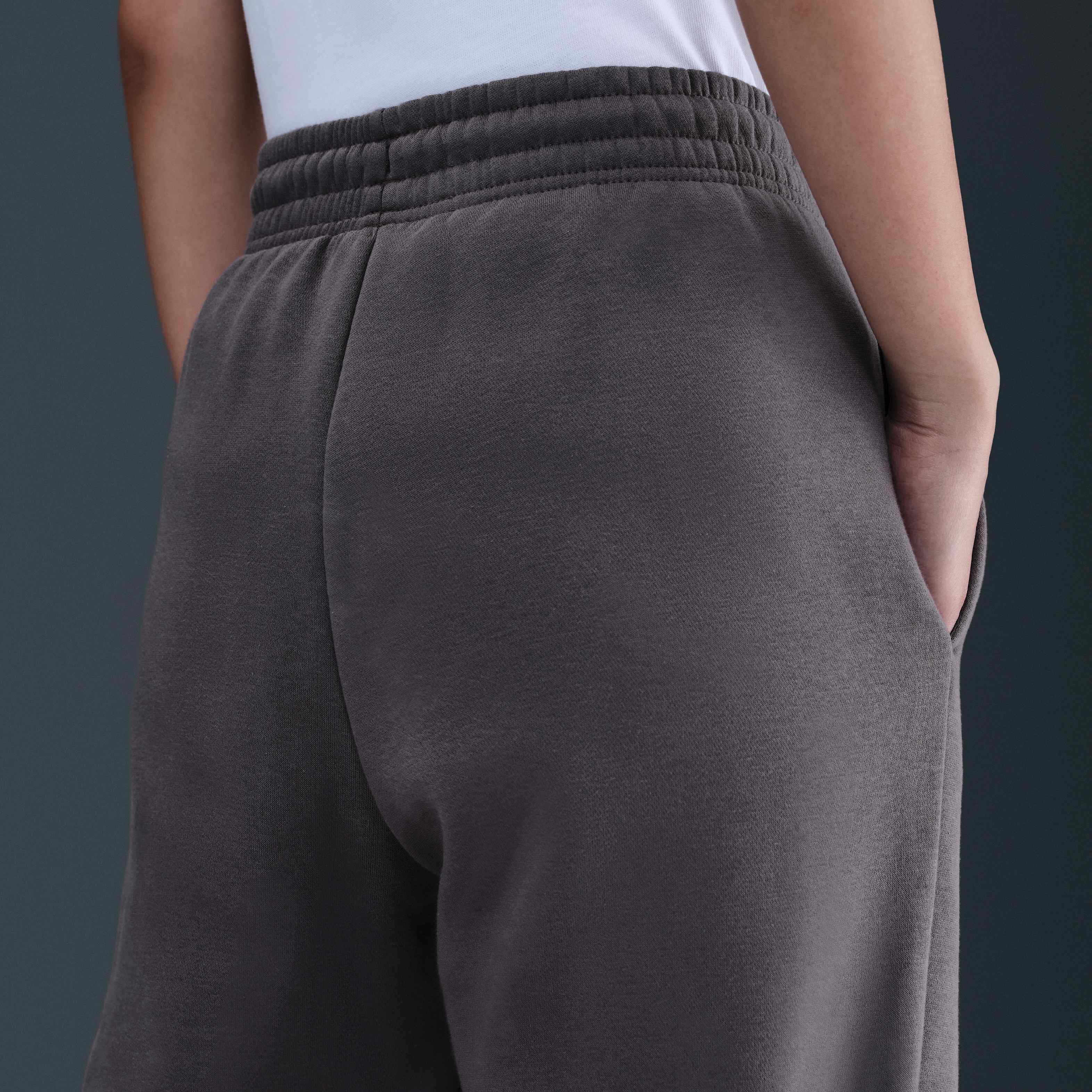 نايكي سبورتسوير فينيكس فليس image number 2