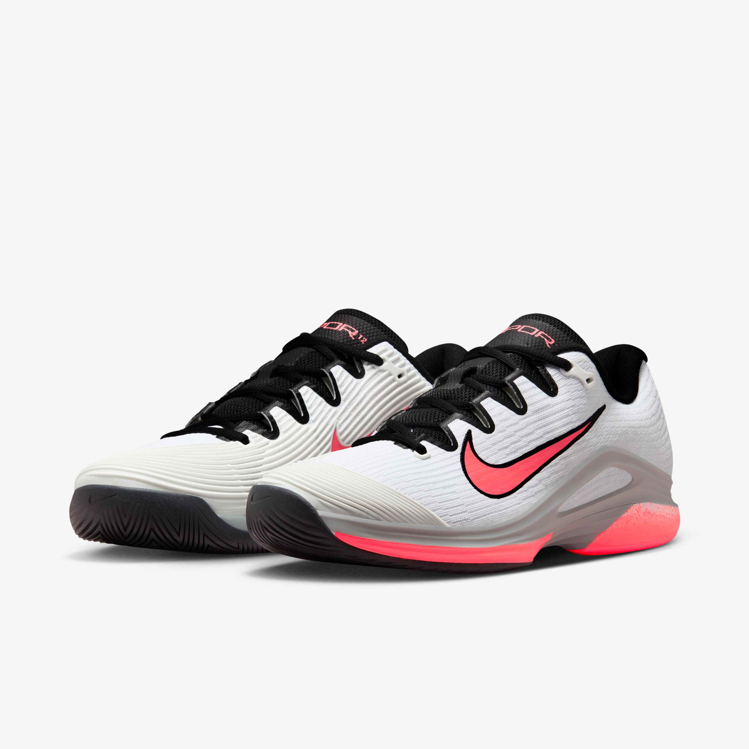 Nike Vapor 12 image number 4