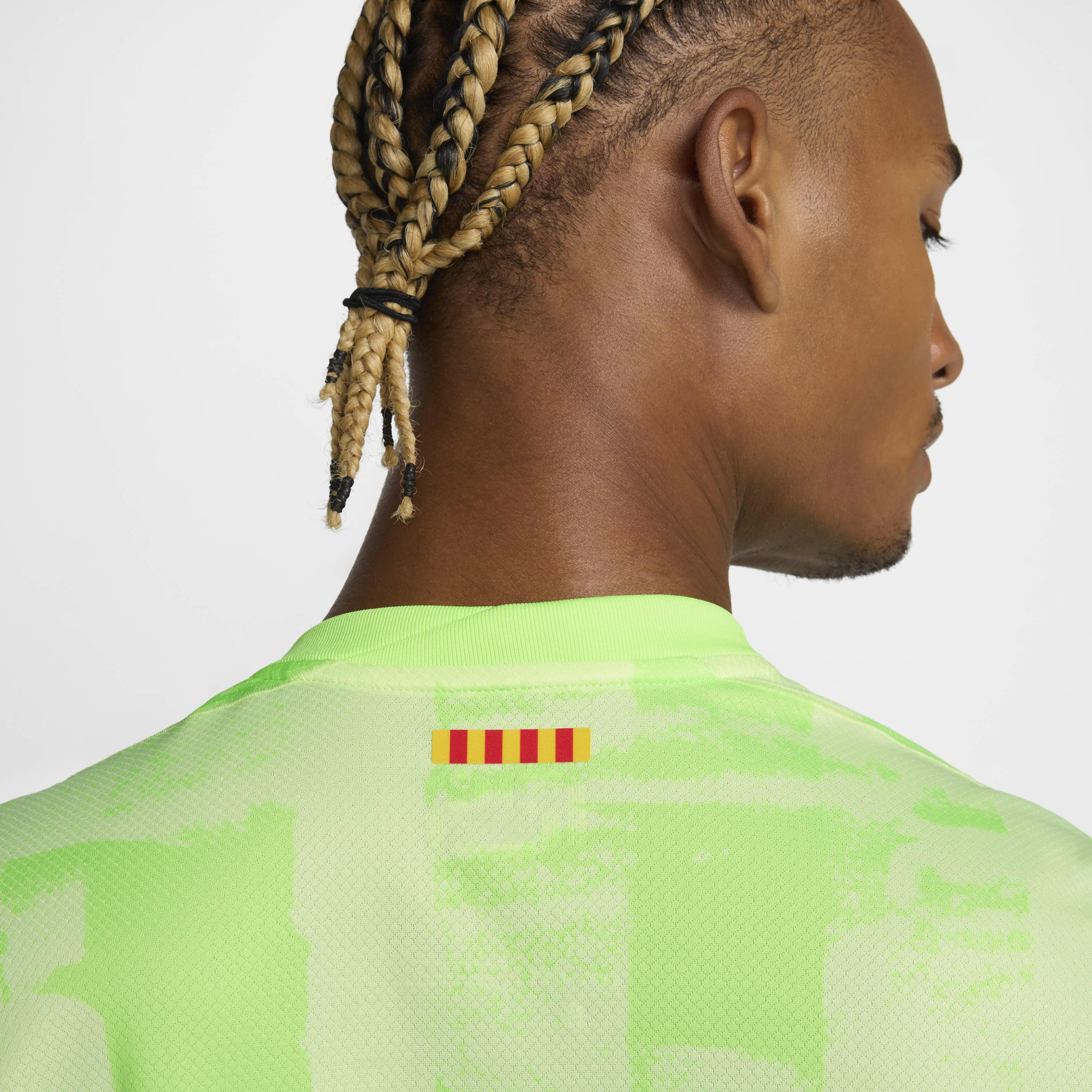 برشلونة 2024/25 ستيديوم البديل image number 7