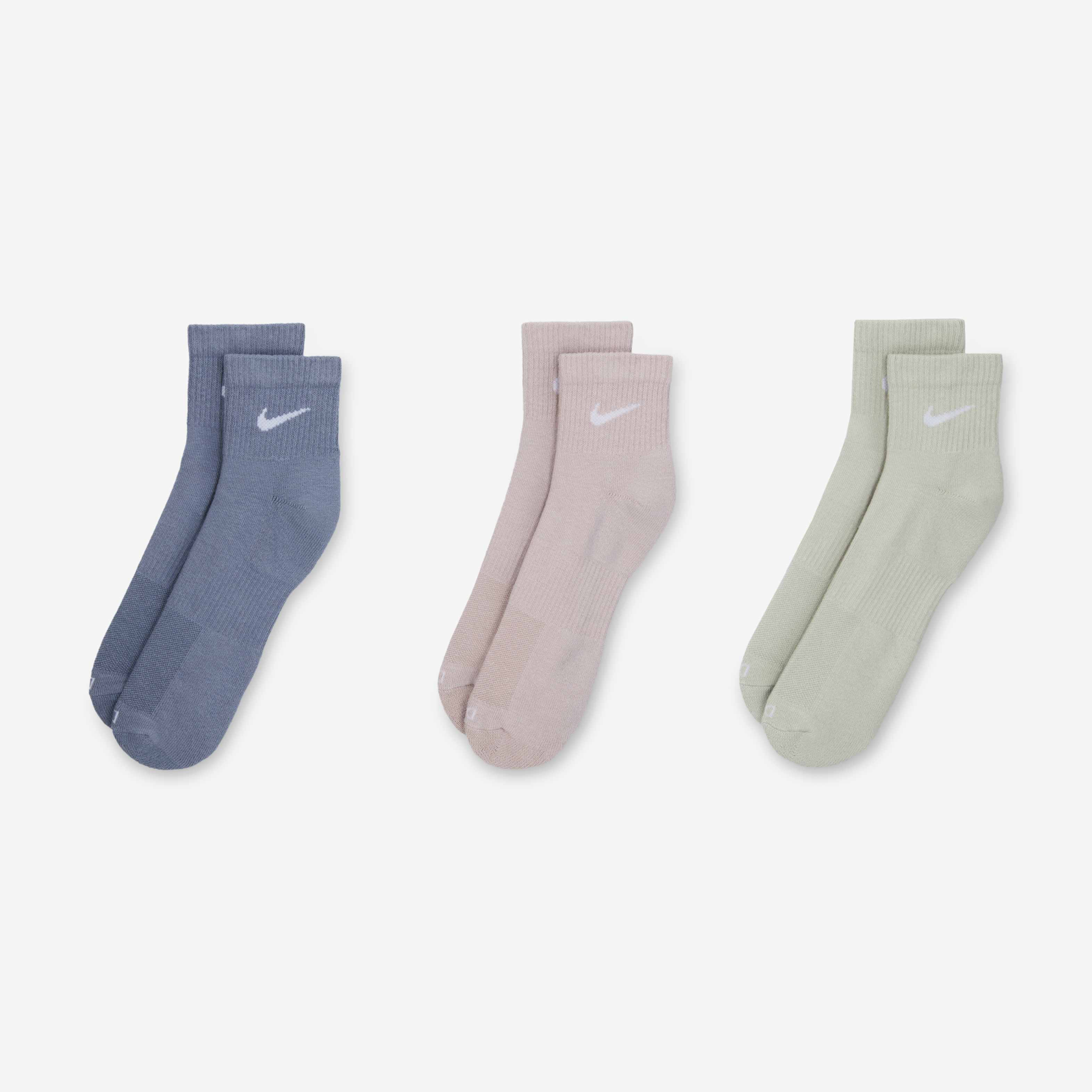 نايكي ايفريداي بلس كوشيند image number 1