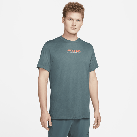 Nike slim best sale t shirt