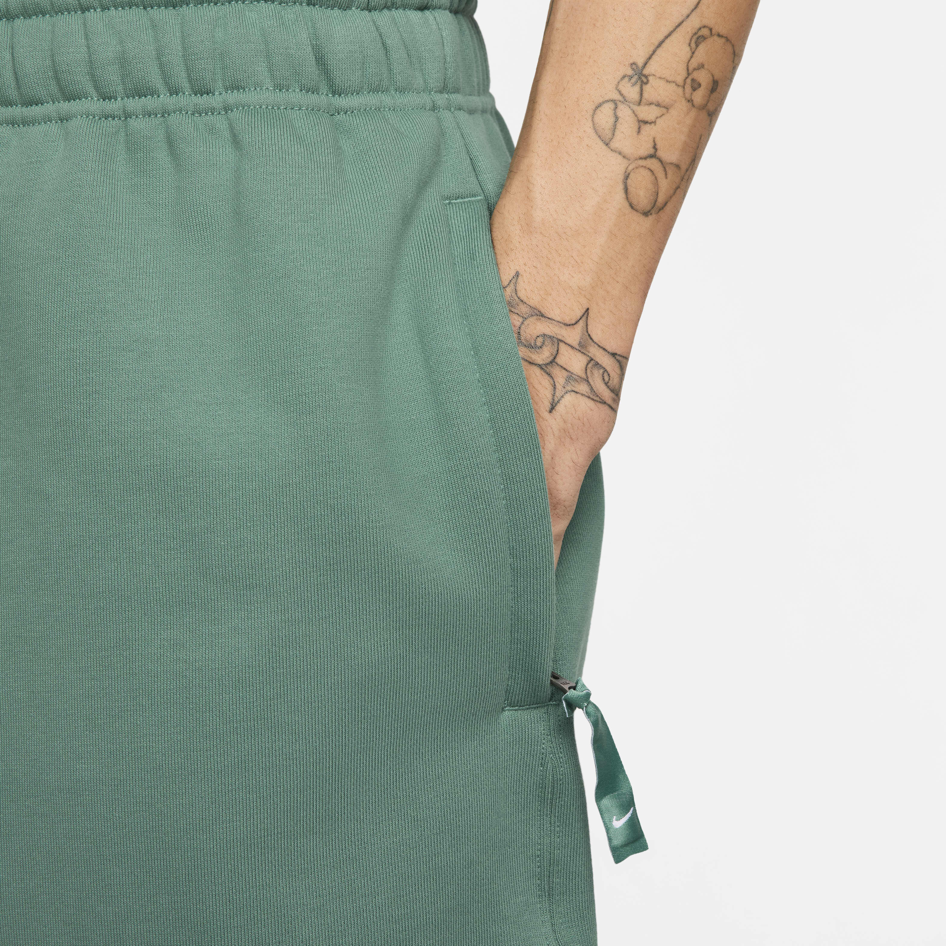 نايكي سولو سووش image number 4