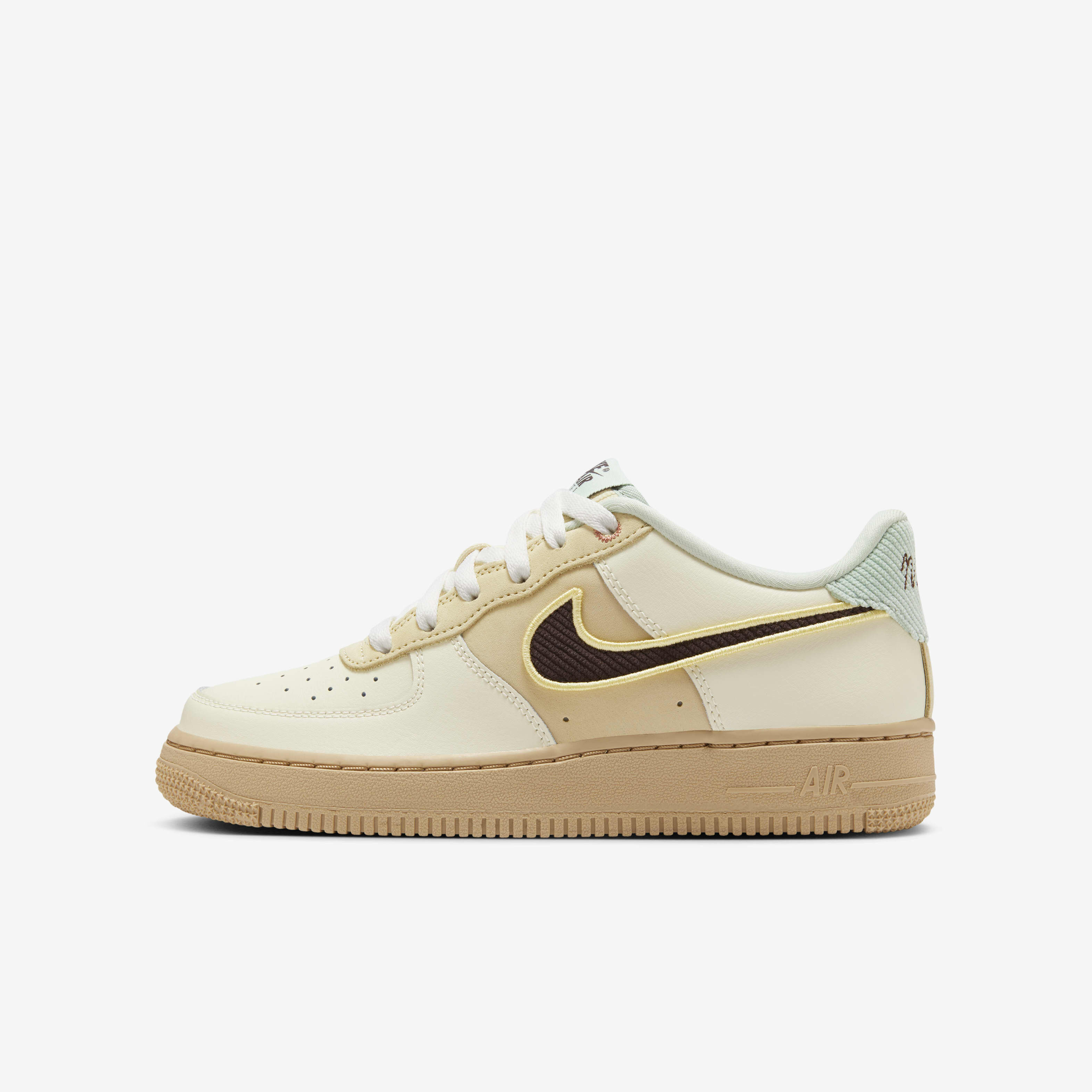 Buy Nike Air Force 1 LV8 Older Kids Shoes Nike UAE Official