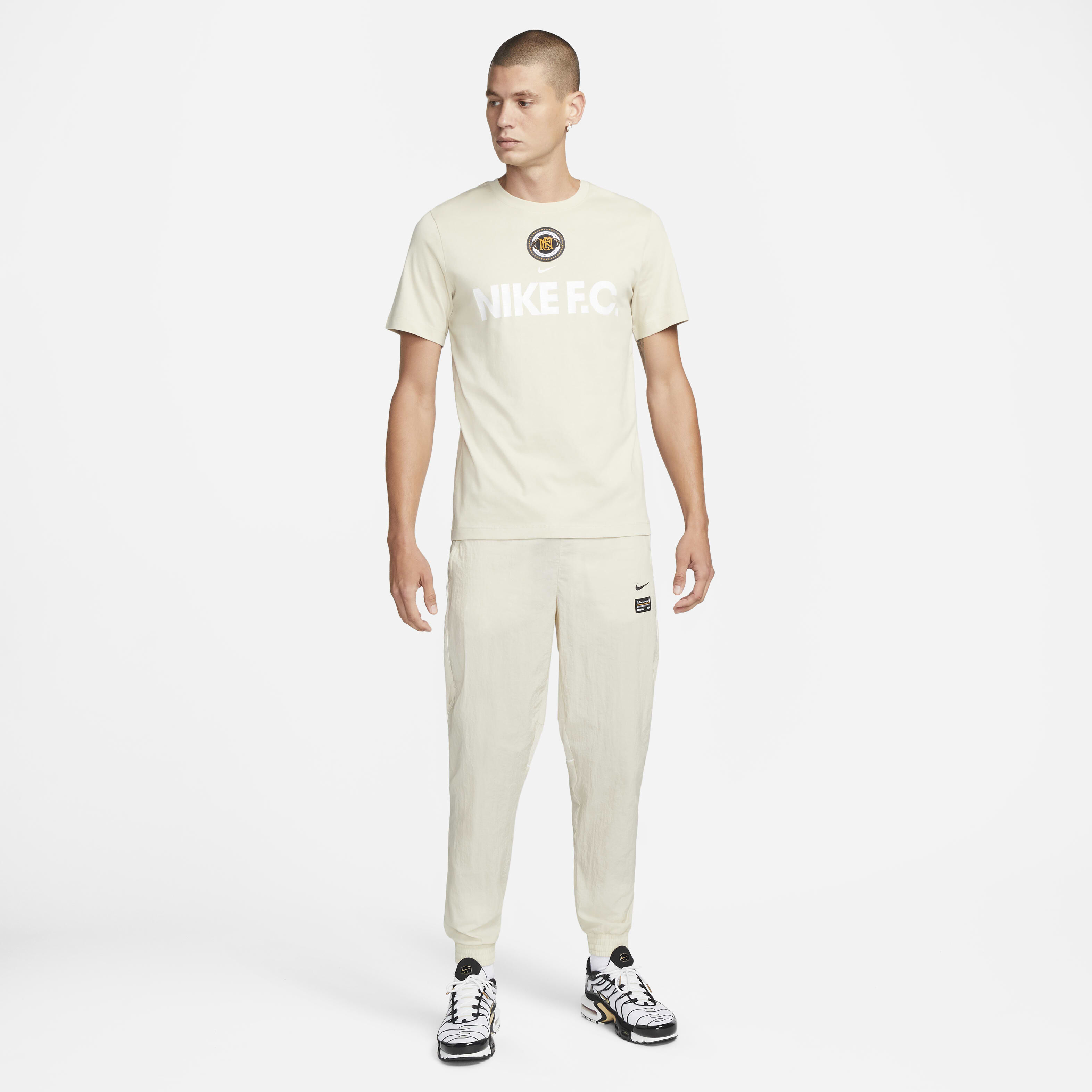 نايكي F.C.ريبيل image number 7