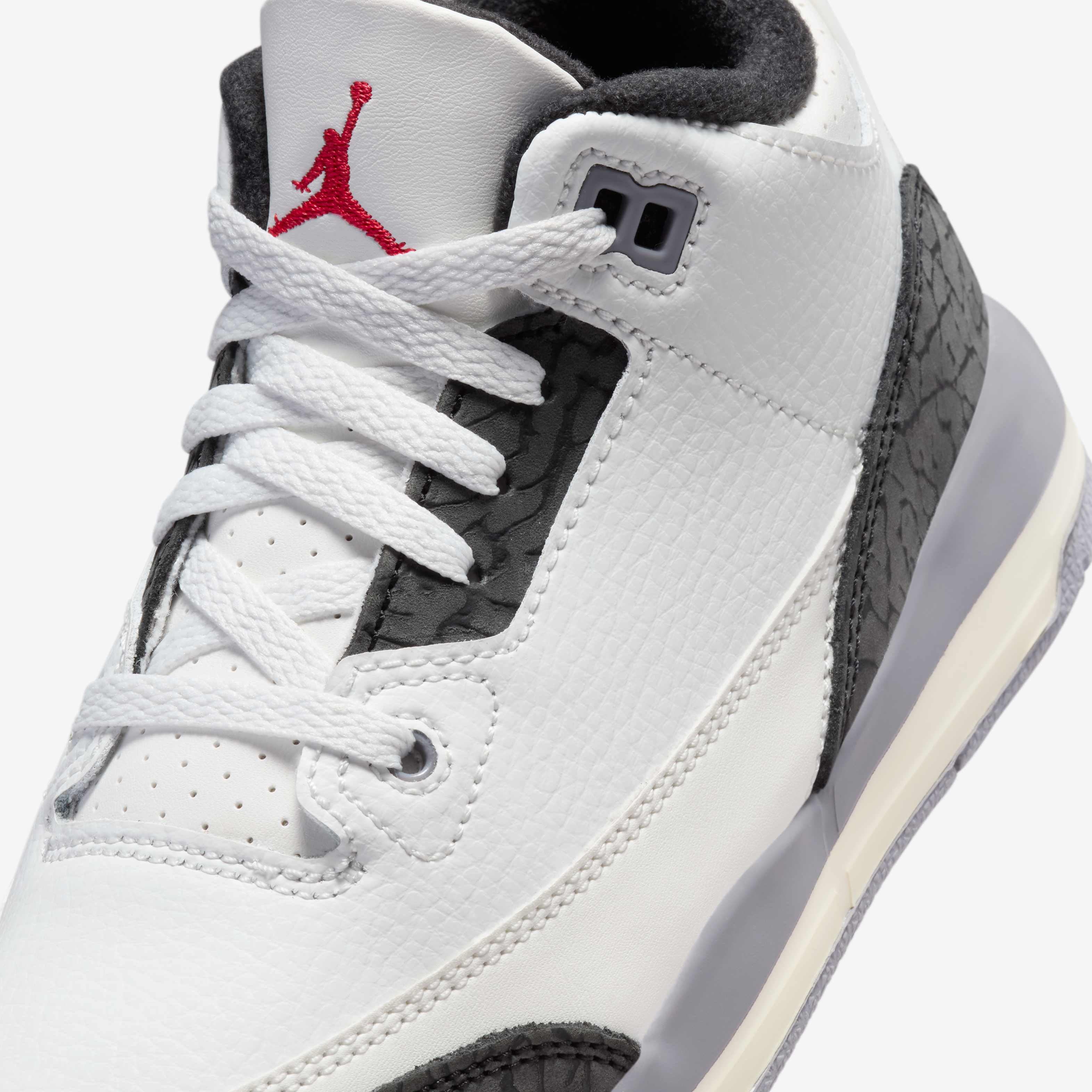 Jordan 3 Retro image number 6