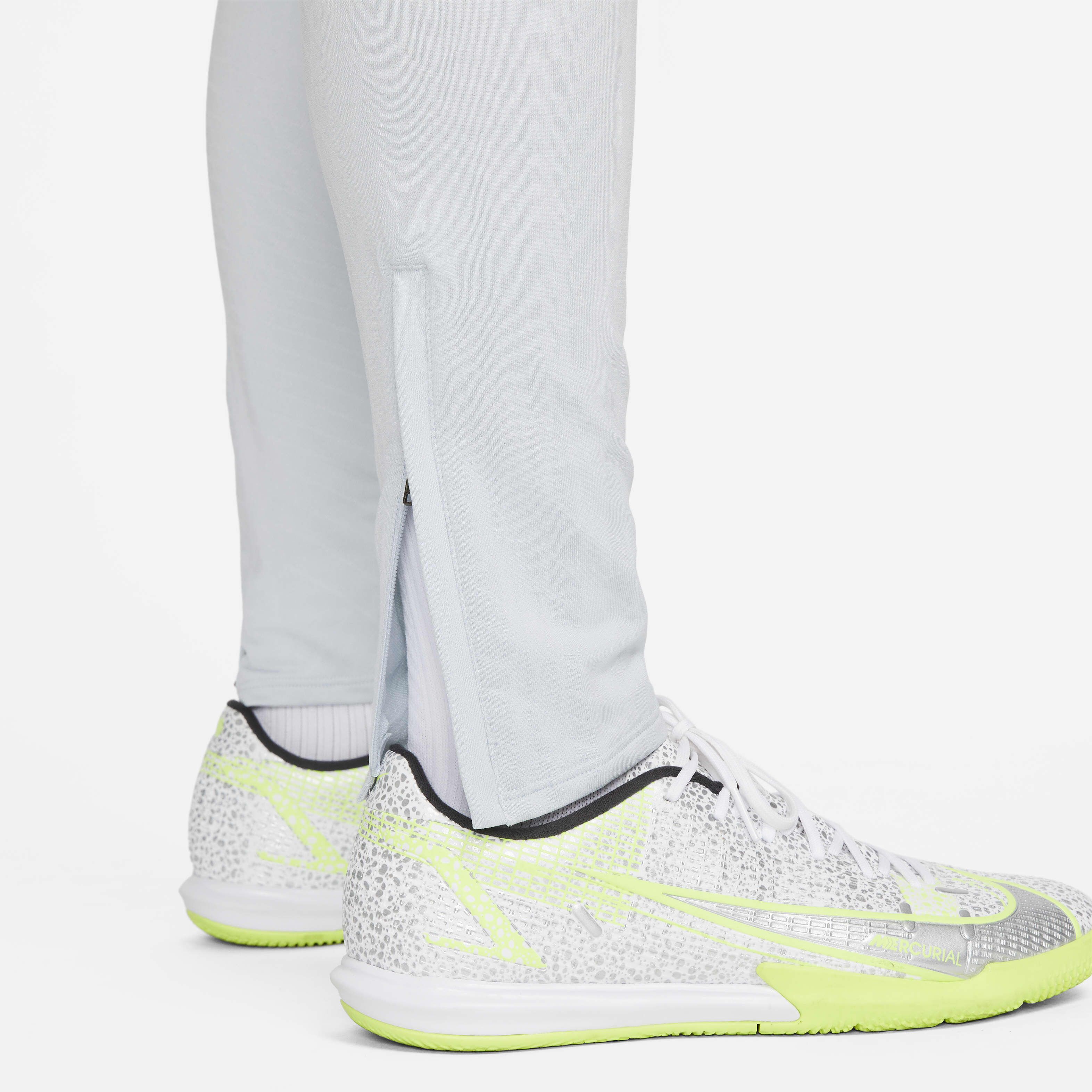 Nike Dri-FIT Strike image number 3