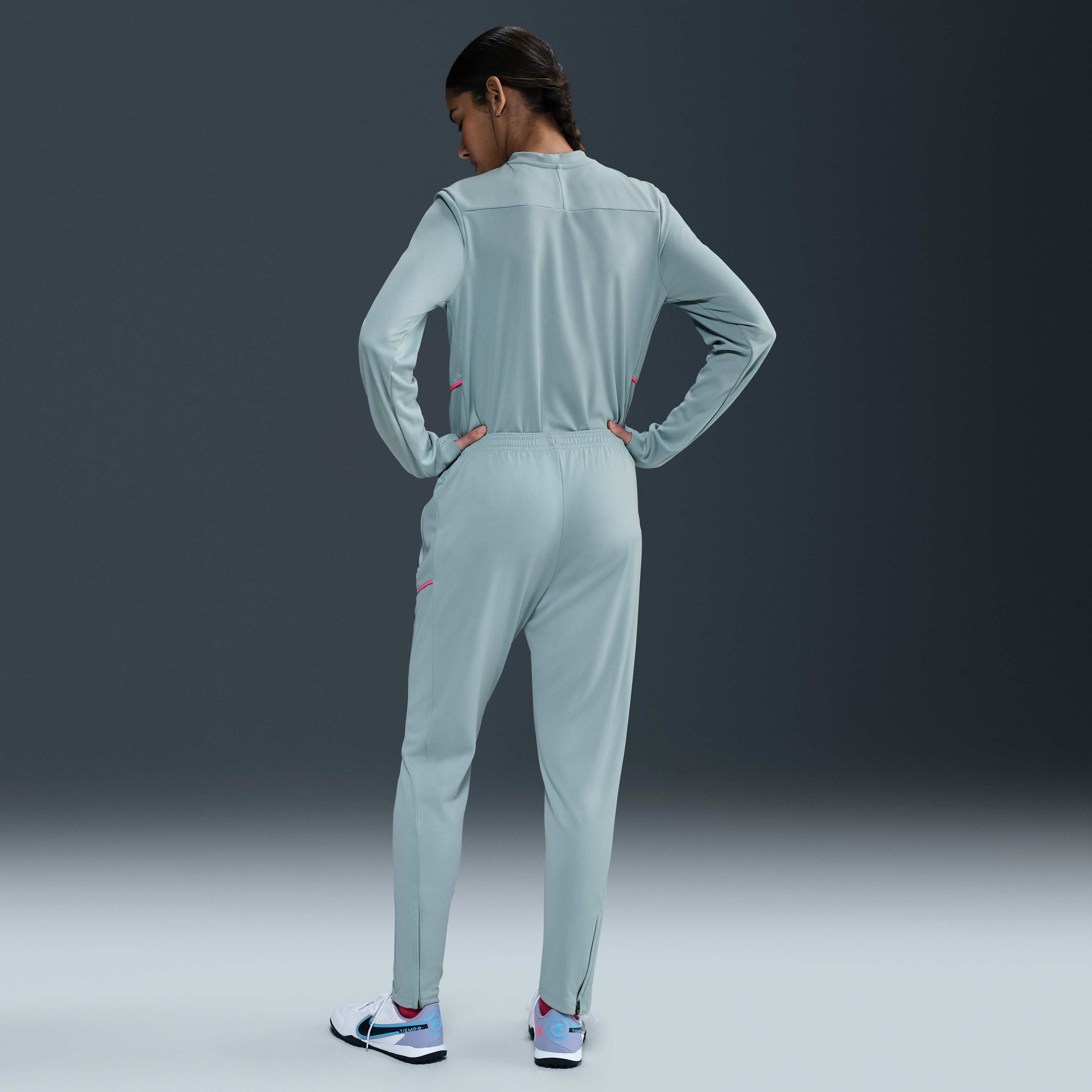 Nike Academy image number 3