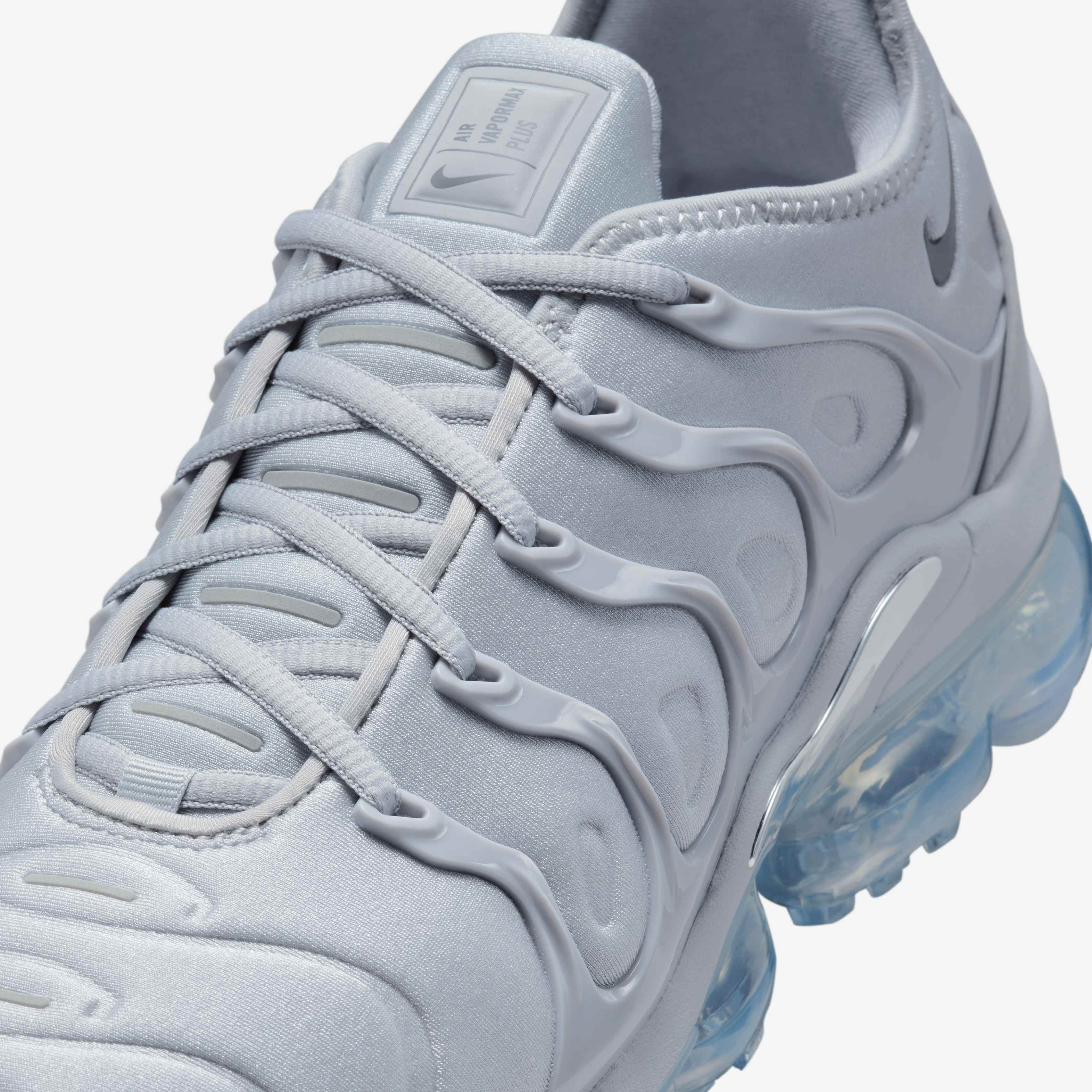 Nike Air VaporMax Plus image number 6