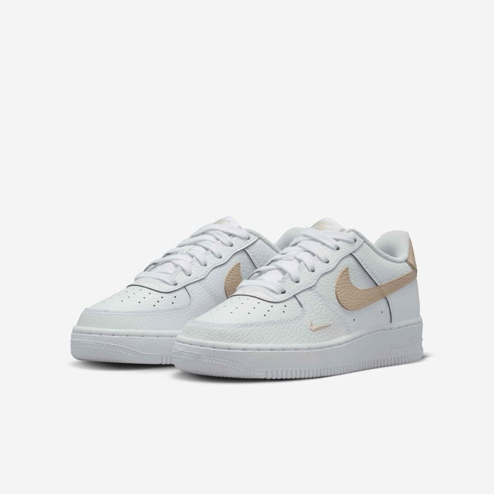Nike Air Force 1 image number 4 Nike Air Force 1 image number 4