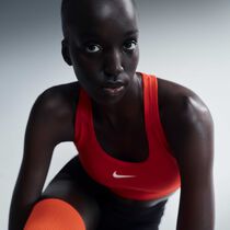 Nike Swoosh Medium Support