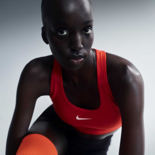 Nike Swoosh Medium-Support