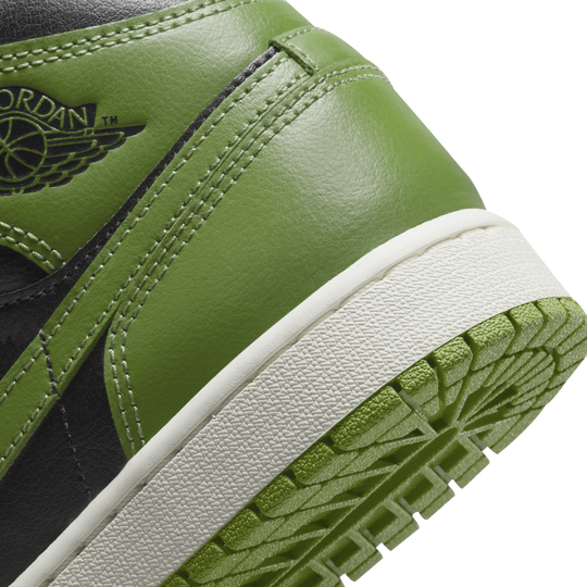 Air jordan 1 2025 mid olive green