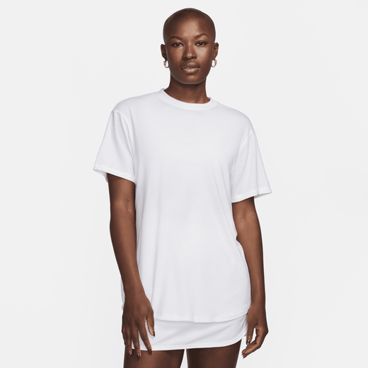 Nike slim fit hot sale t shirt women's
