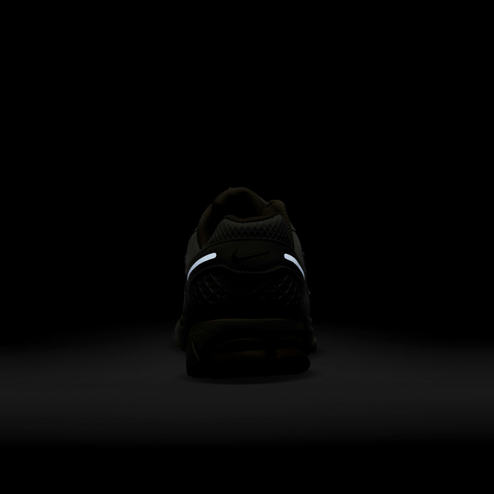 نايكي زووم فوميرو 5 image number 9 نايكي زووم فوميرو 5 image number 9