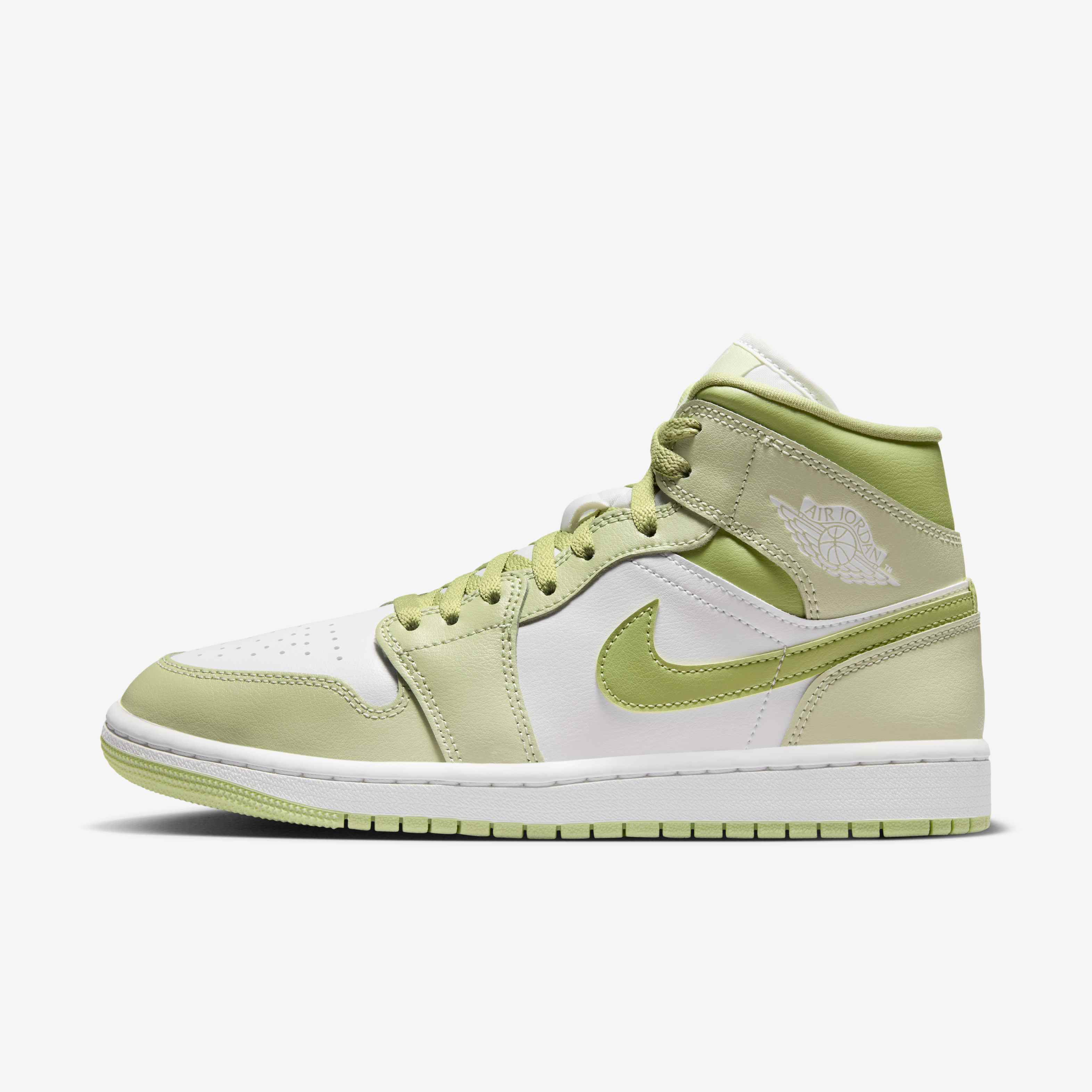 Air Jordan 1 Mid image number 0