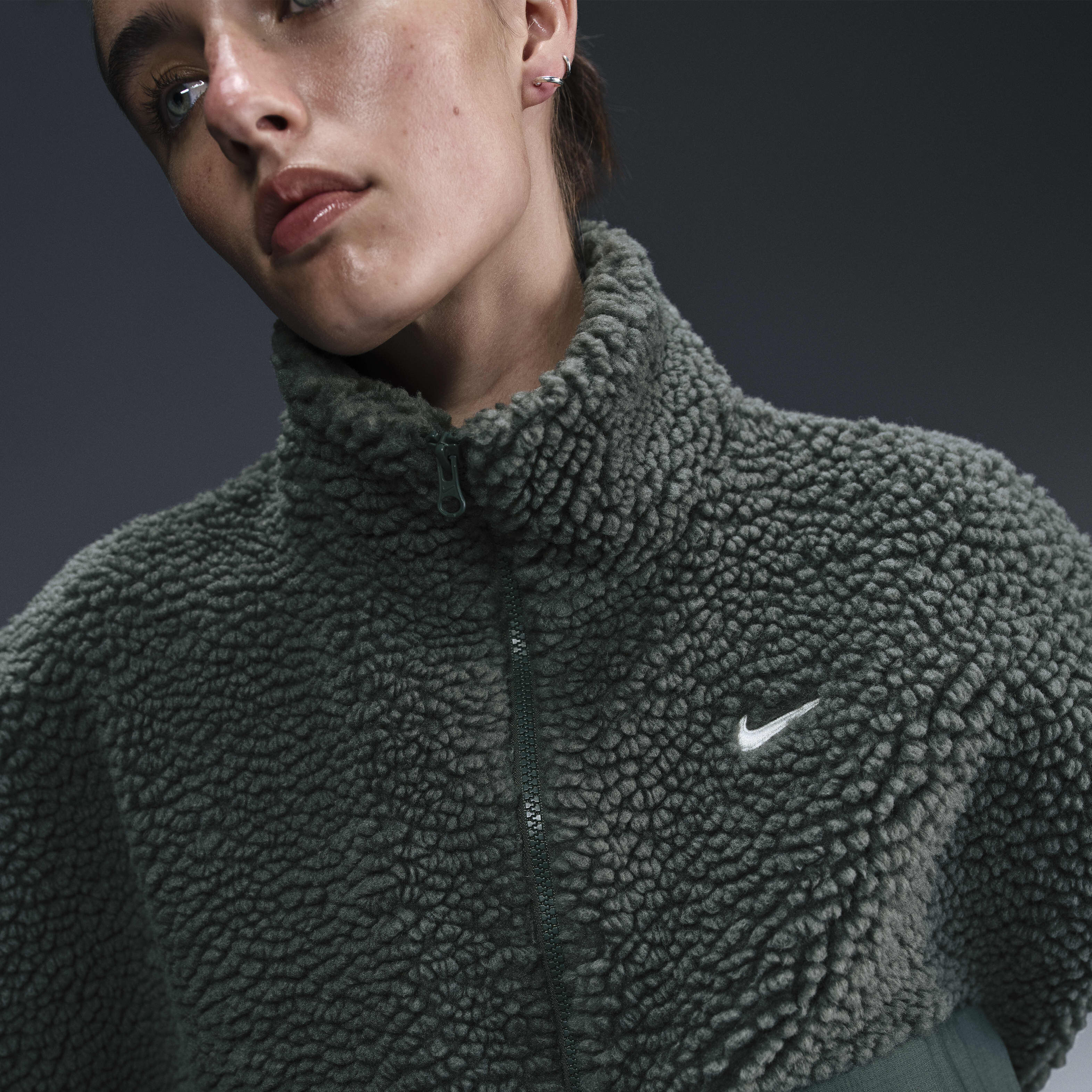 Green nike jacket women's clearance