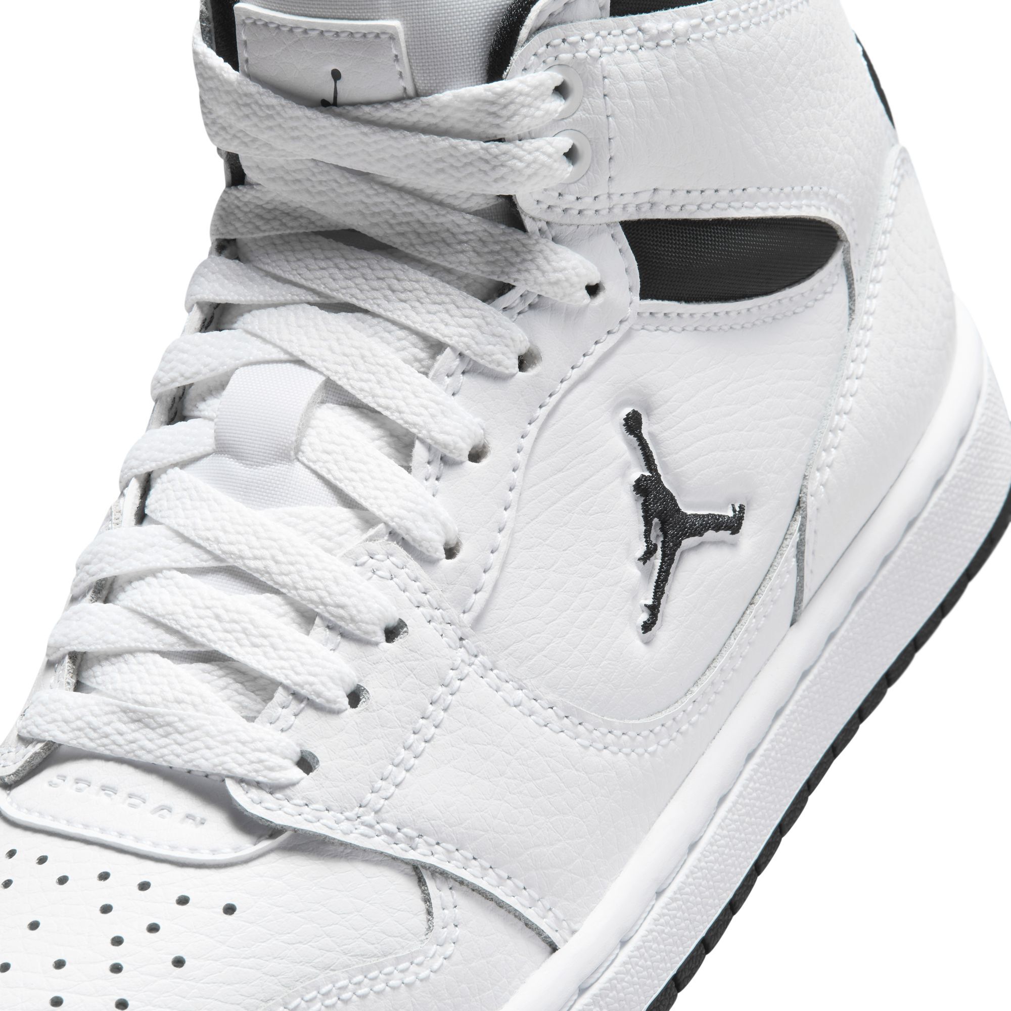 Jordan Court Connect Mid image number 9