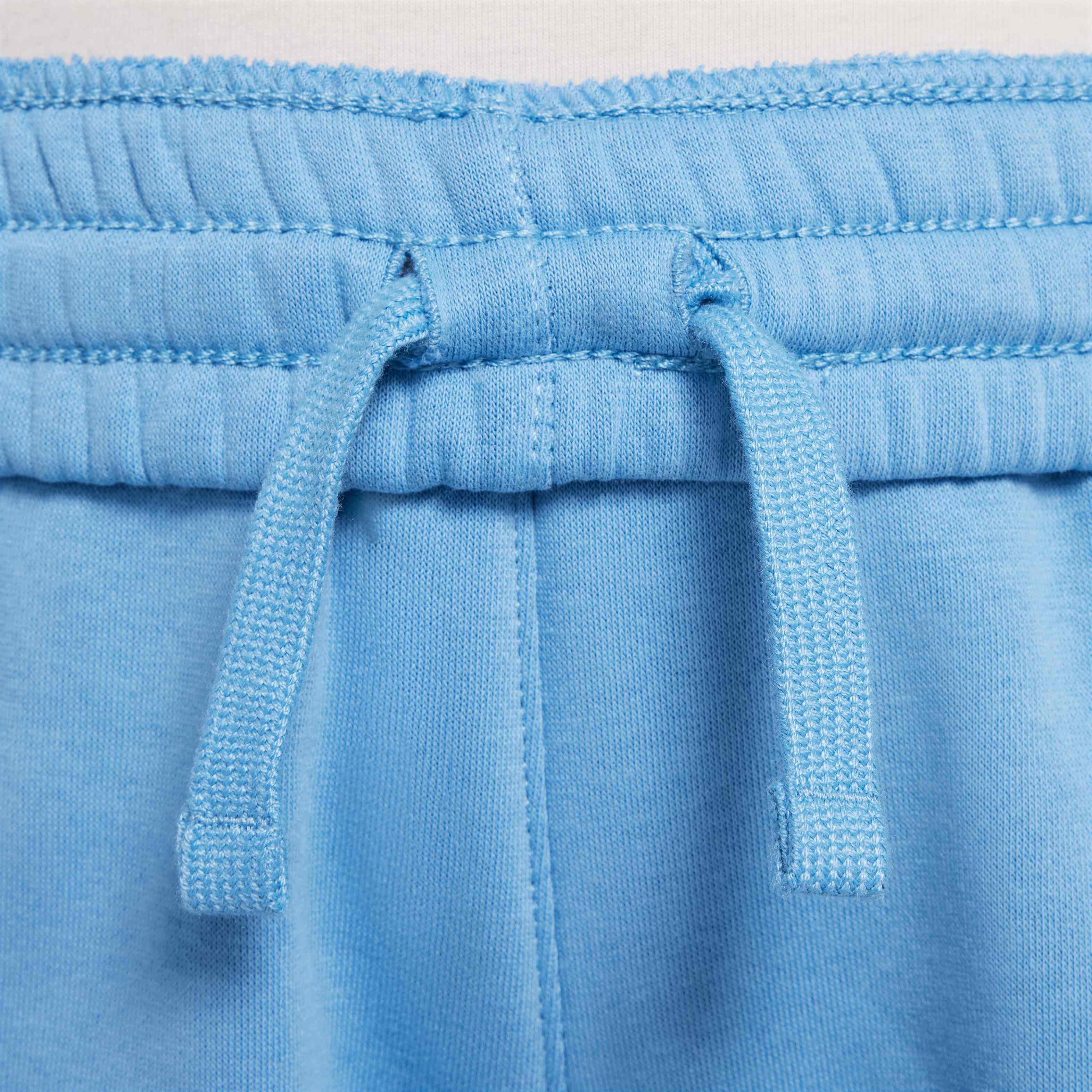 نايكي سبورتسوير كلوب فليس image number 2