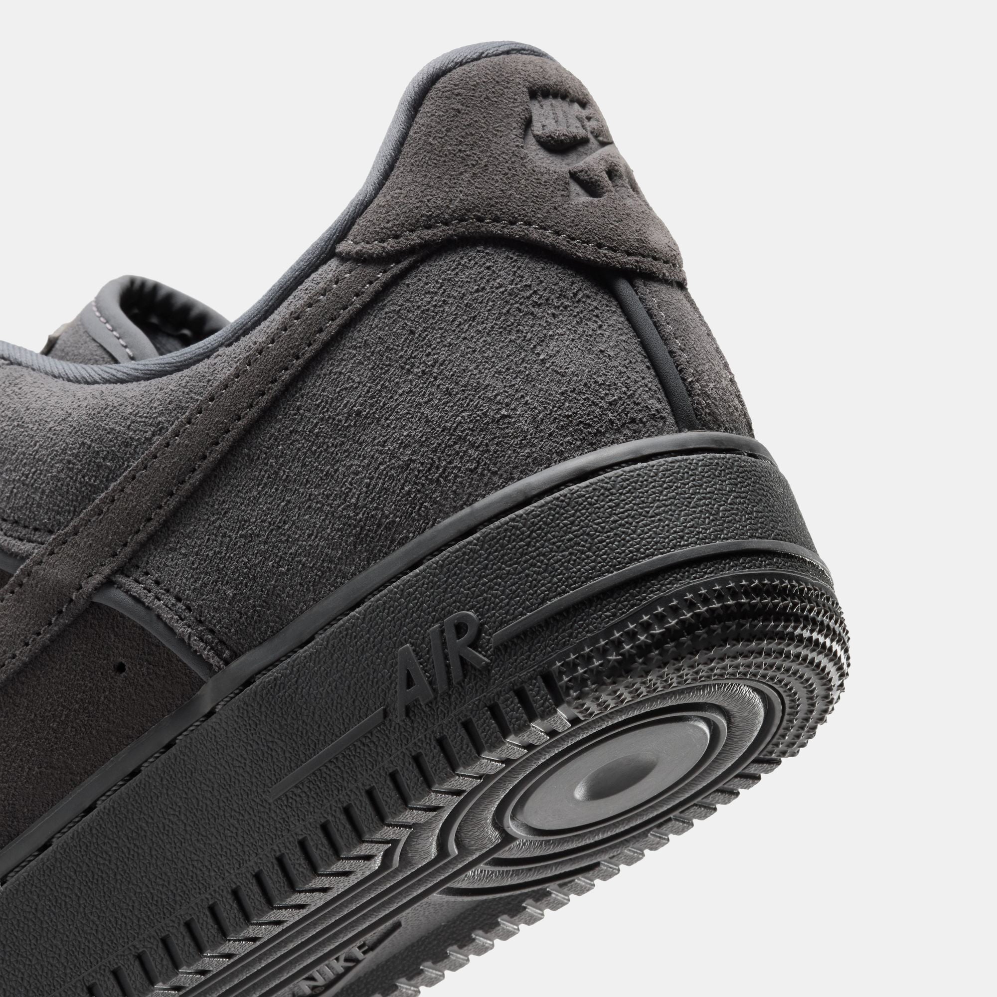 Nike Air Force 1 '07 LV8 image number 9