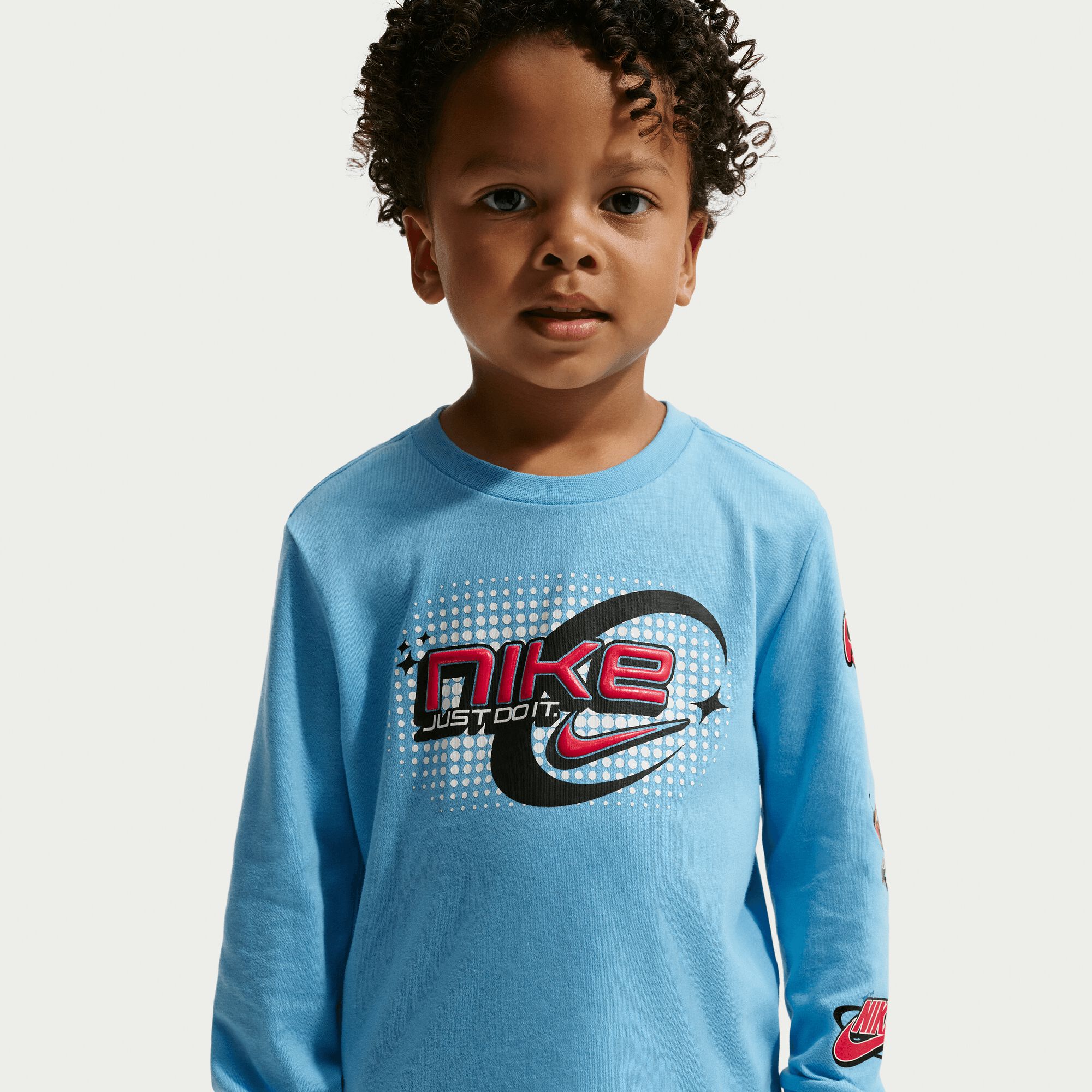 Nike image number 2