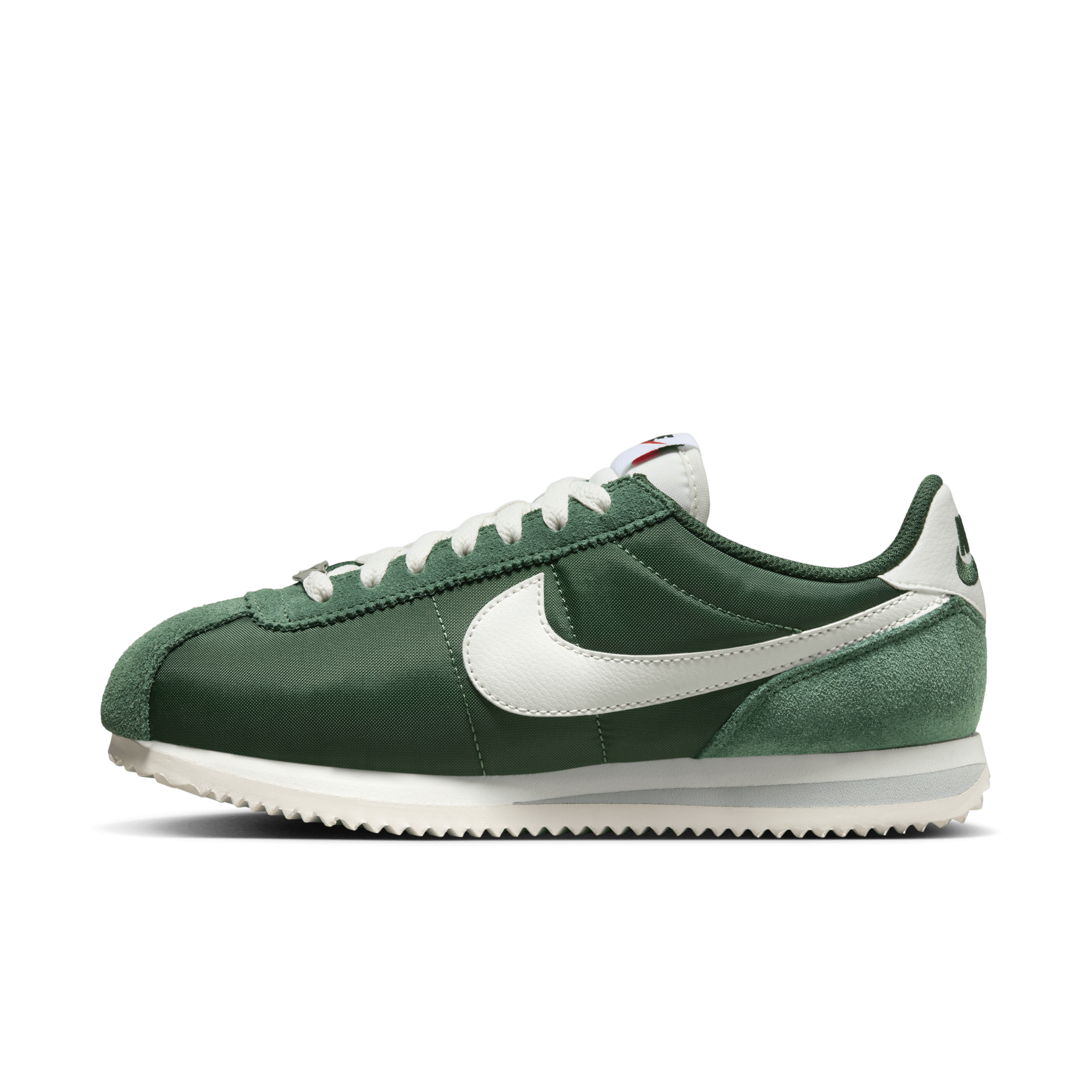 Nike sales cortez uae
