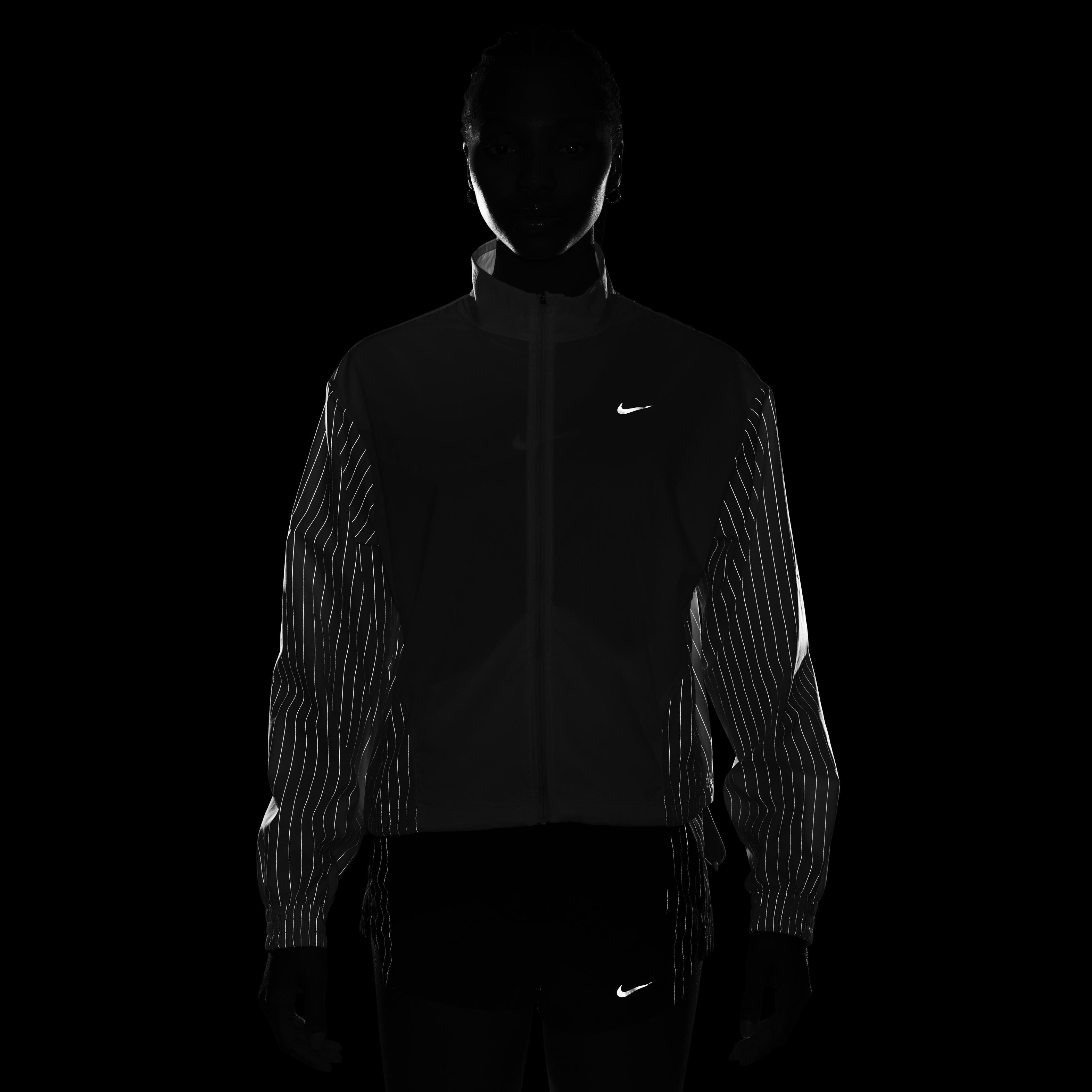 Nike Running Division image number 10