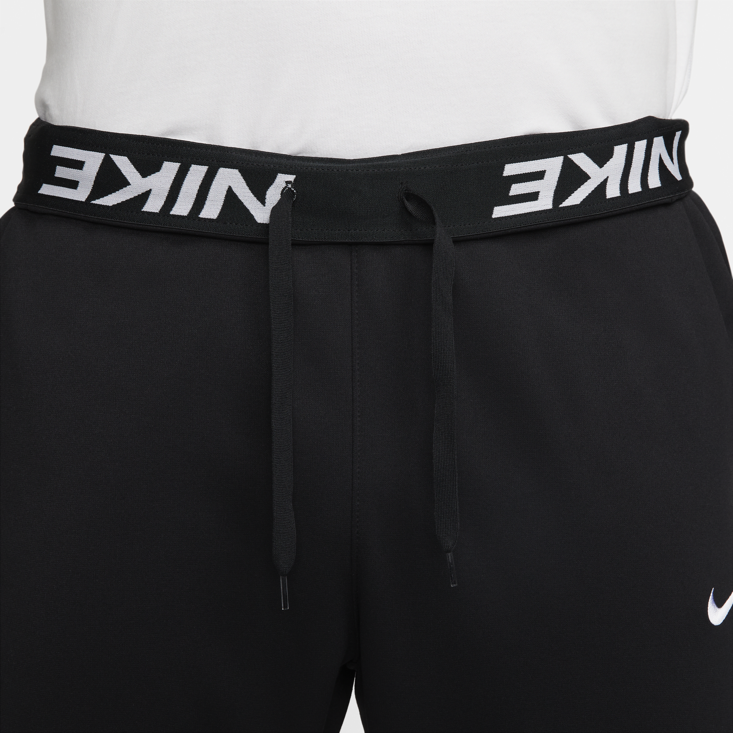 mens nike therma tapered