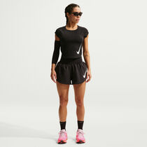 نايكي تيمبو سووش